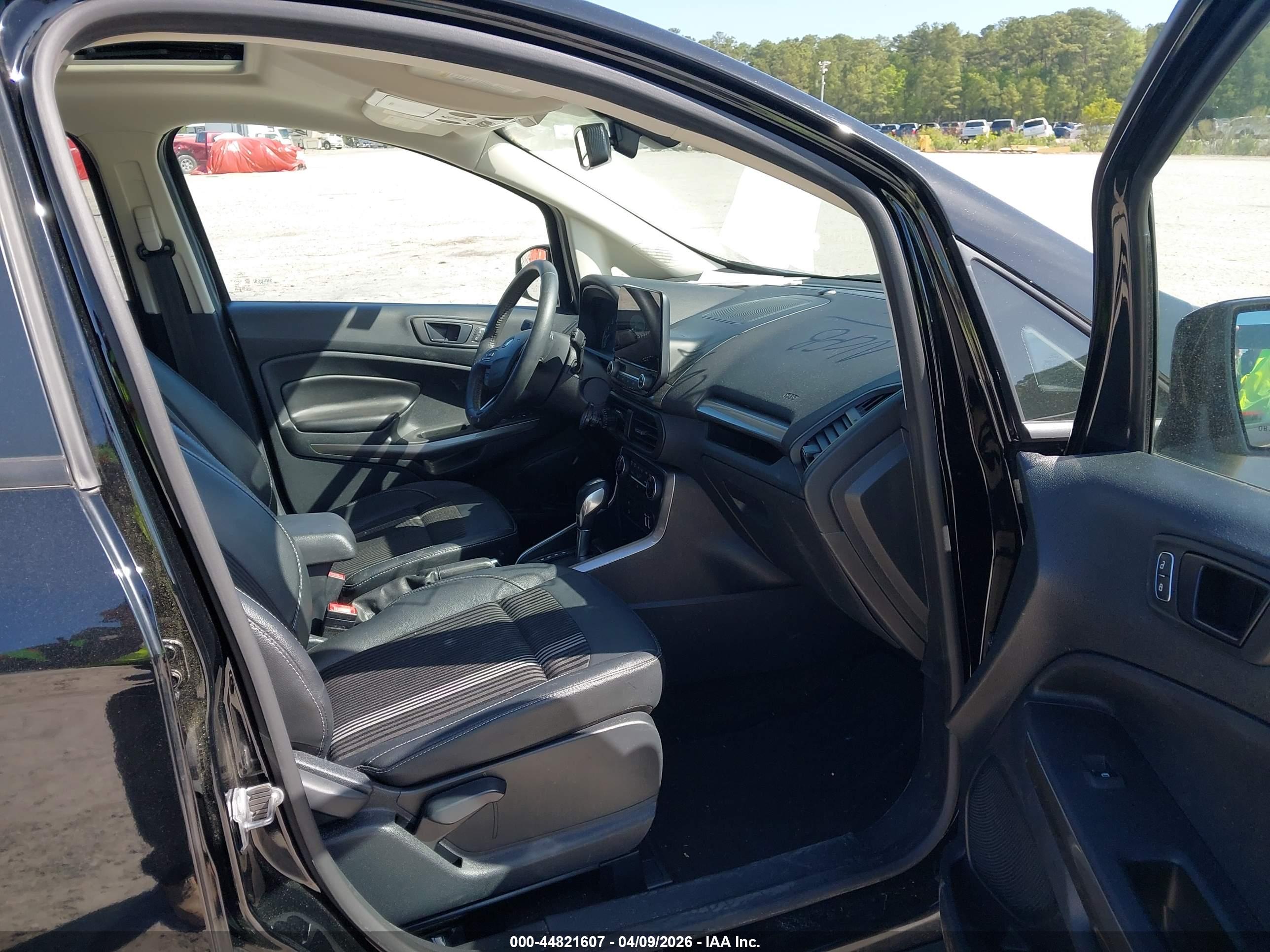 FORD ECOSPORT image 5