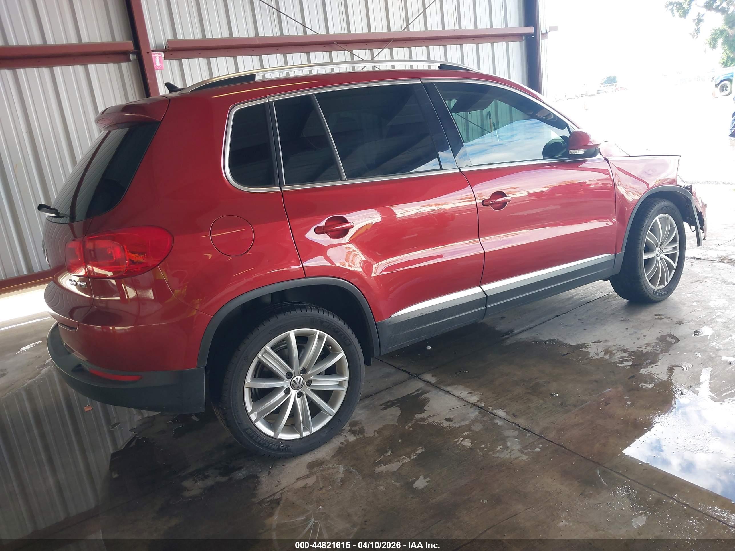 VOLKSWAGEN TIGUAN image 4