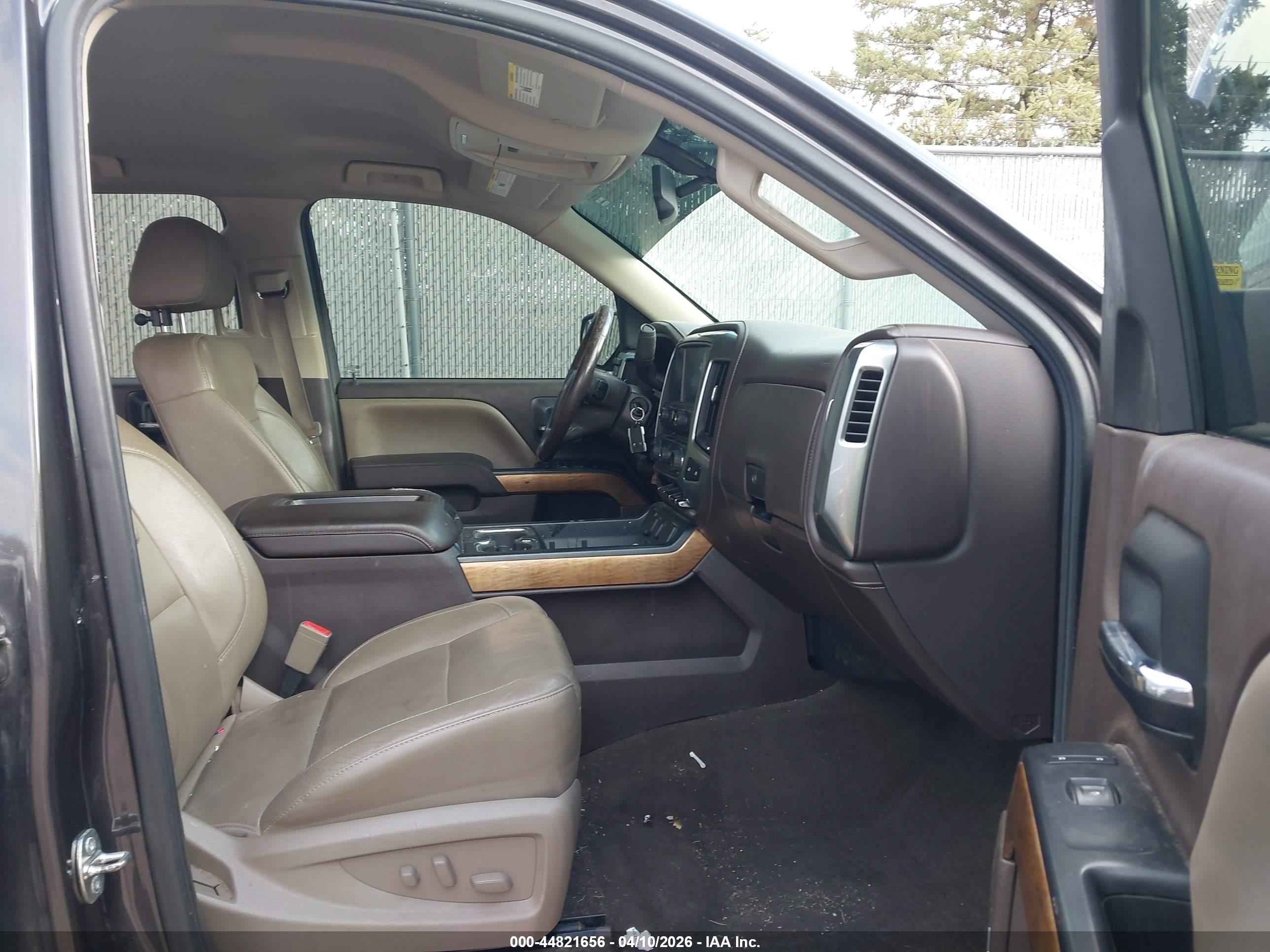 CHEVROLET SILVERADO image 5