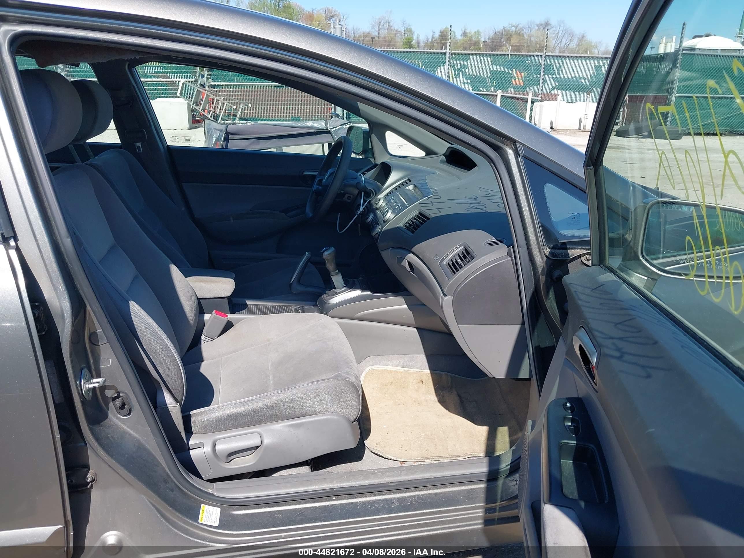 HONDA CIVIC image 5