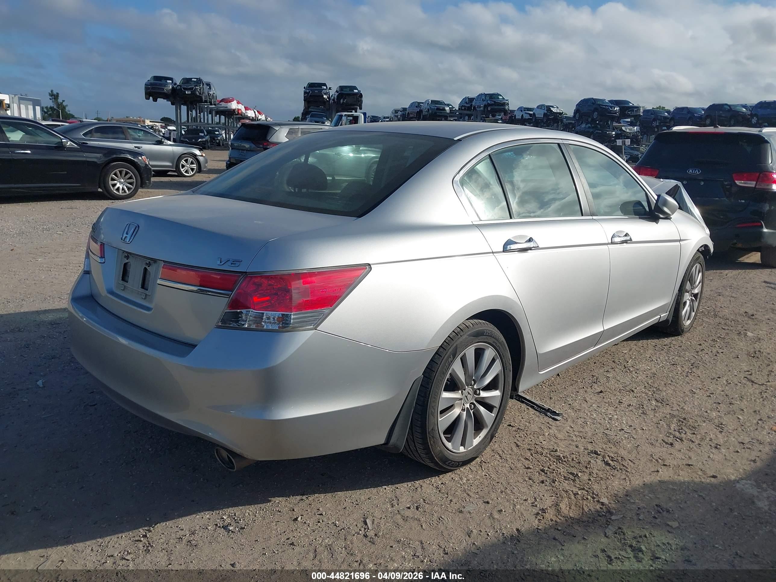 HONDA ACCORD image 4