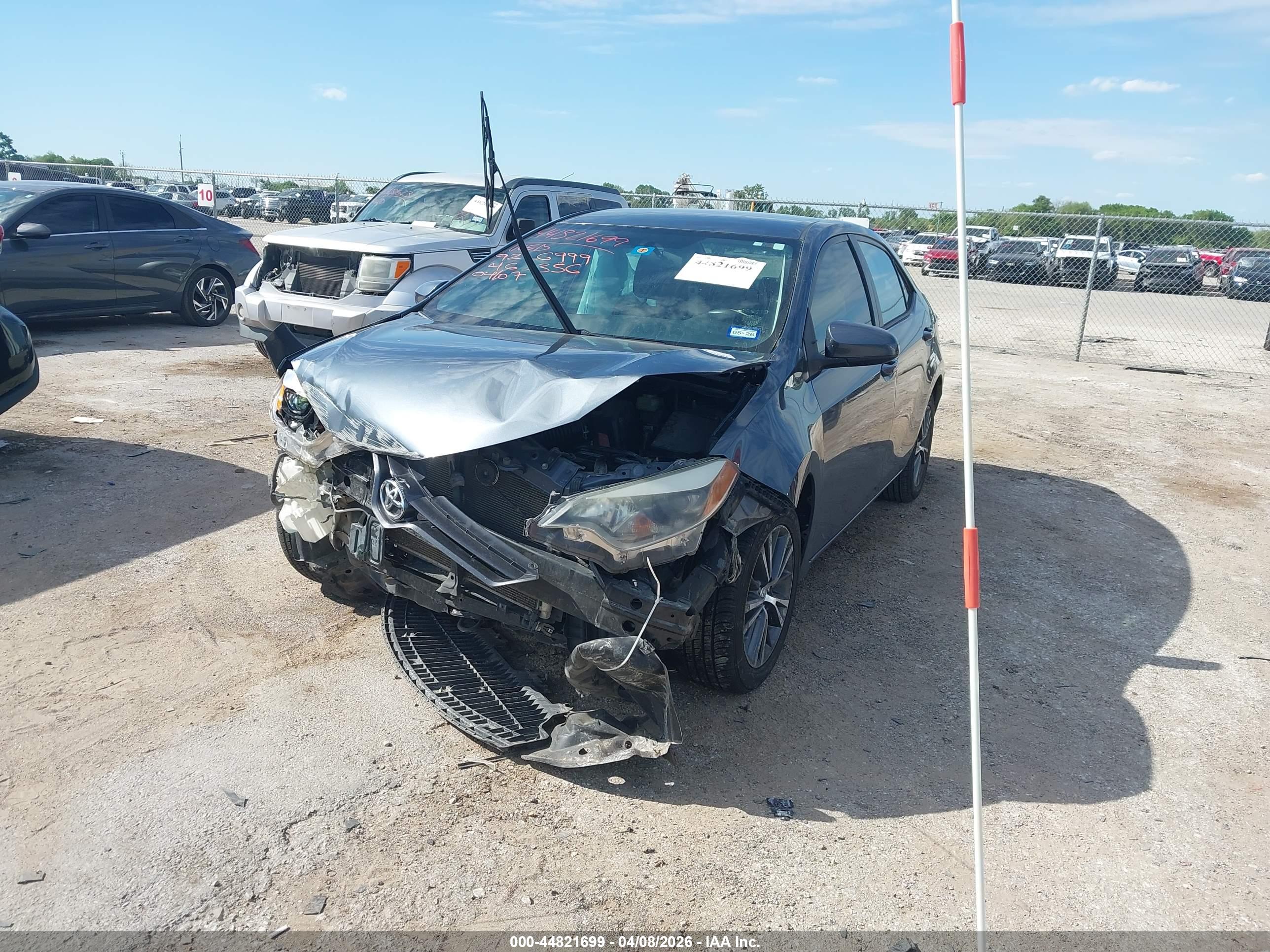 TOYOTA COROLLA image 2