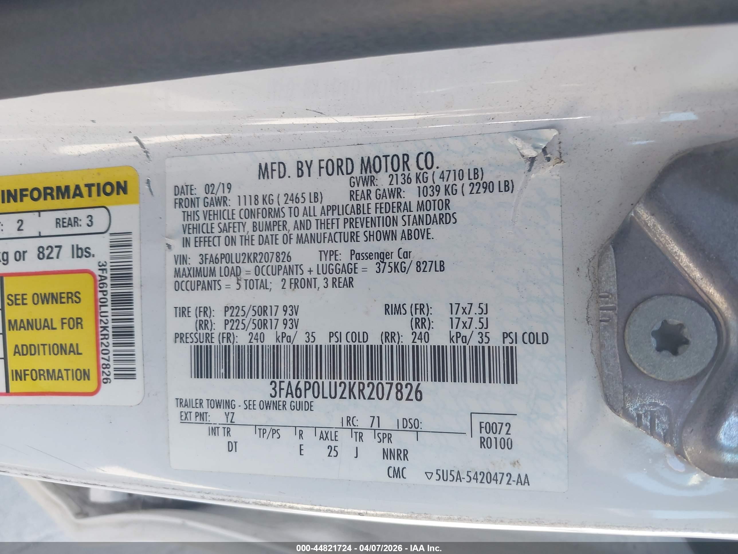 FORD FUSION image 9