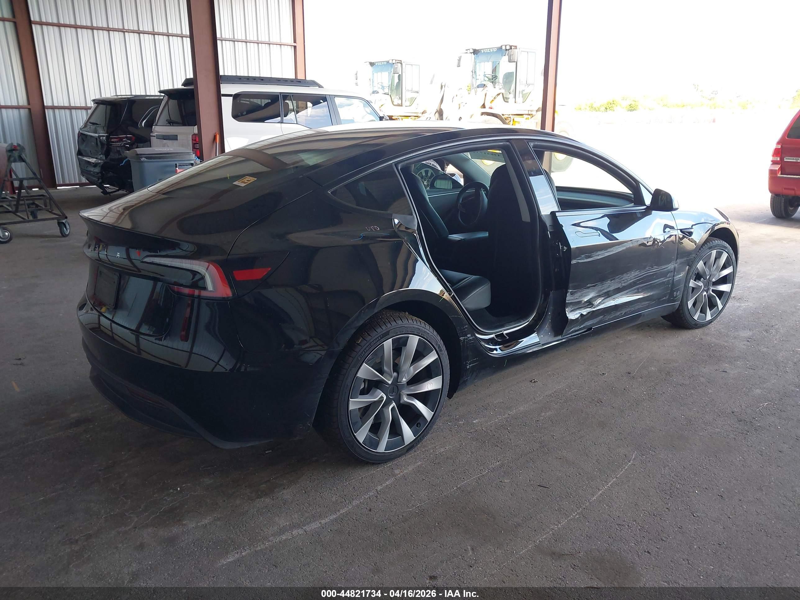TESLA MODEL image 4