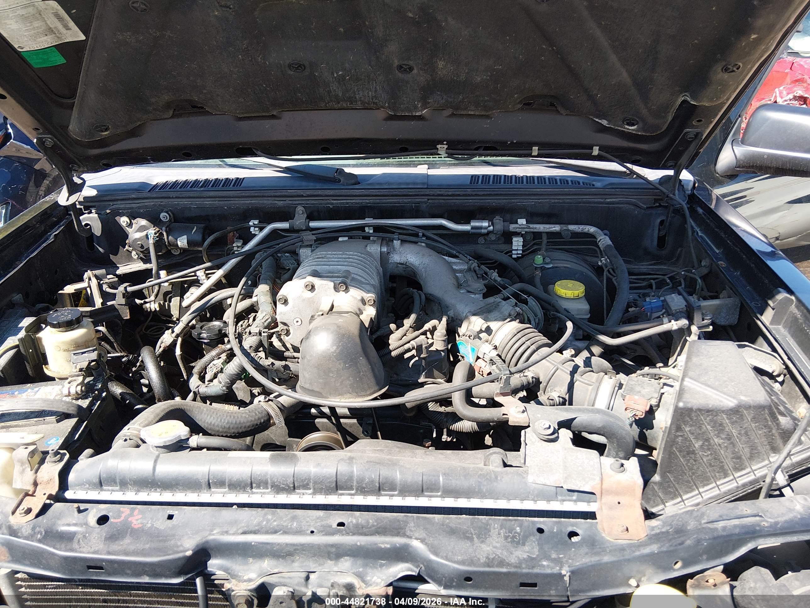 NISSAN FRONTIER image 10
