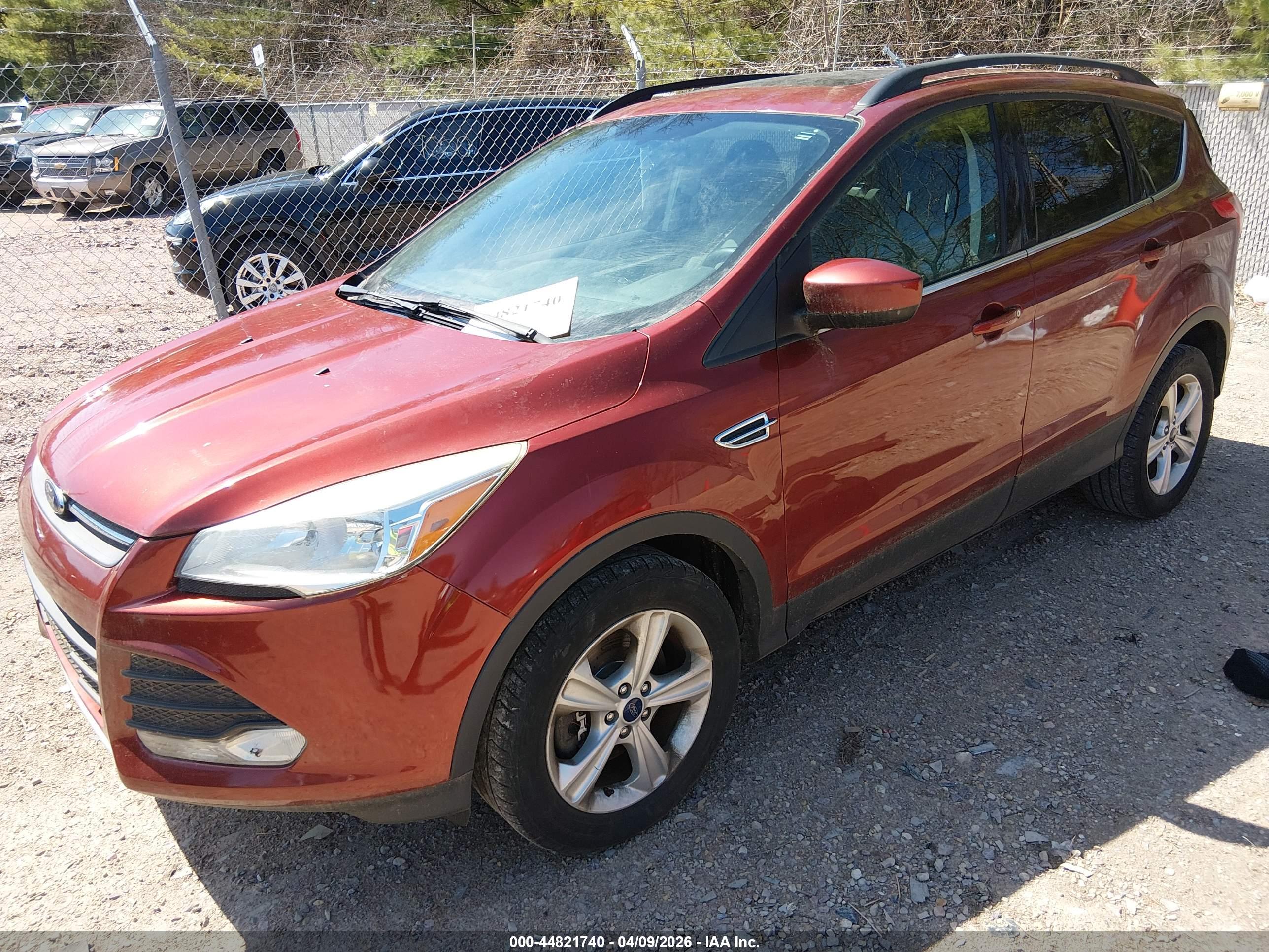 FORD ESCAPE image 2