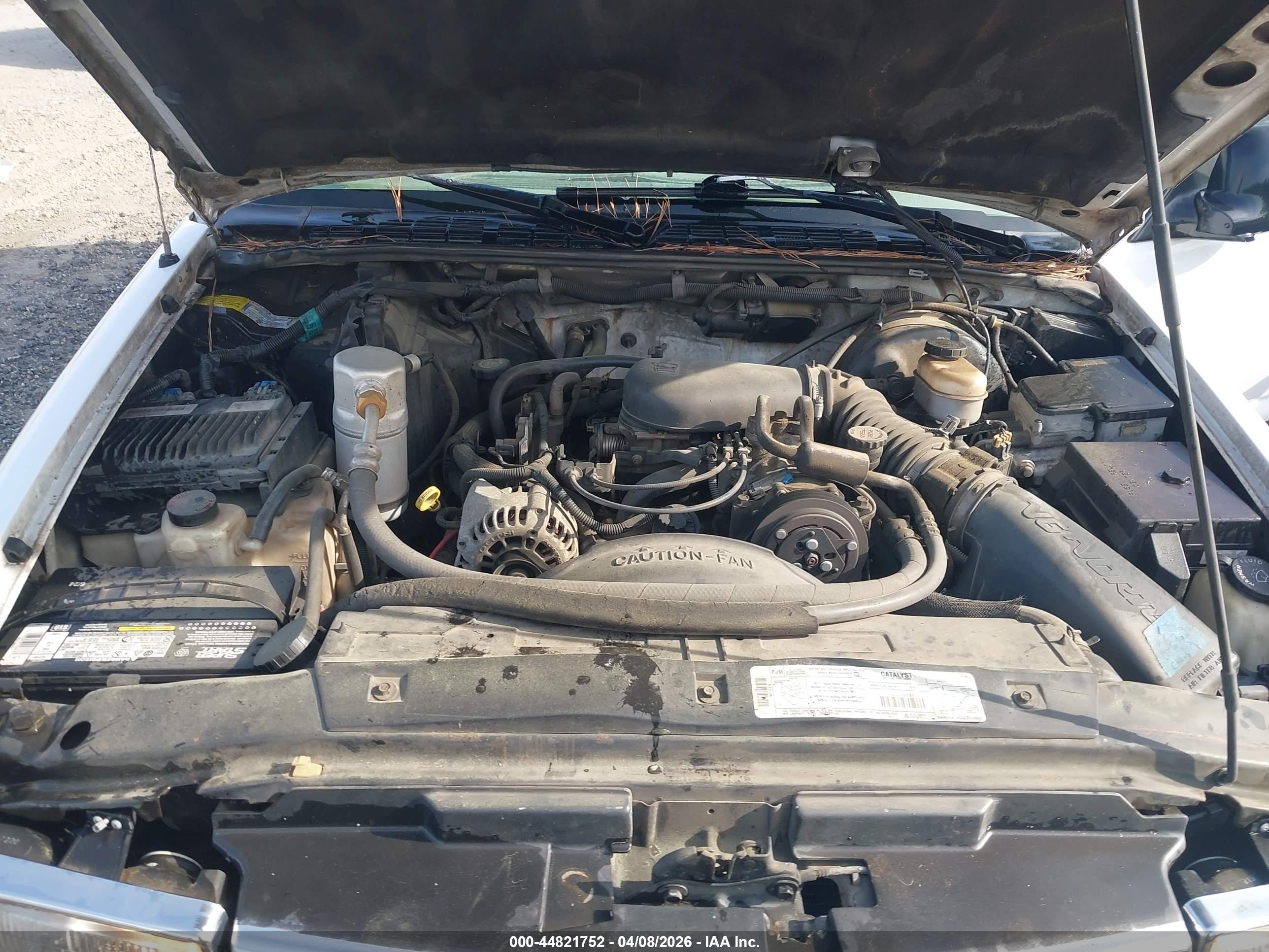 CHEVROLET BLAZER image 10