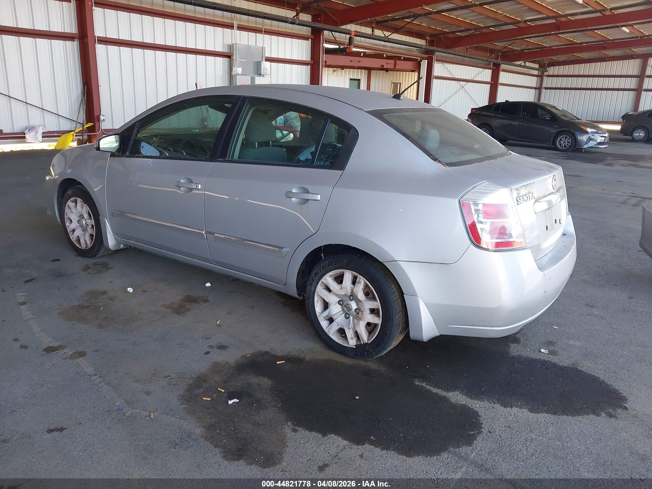 NISSAN SENTRA image 3