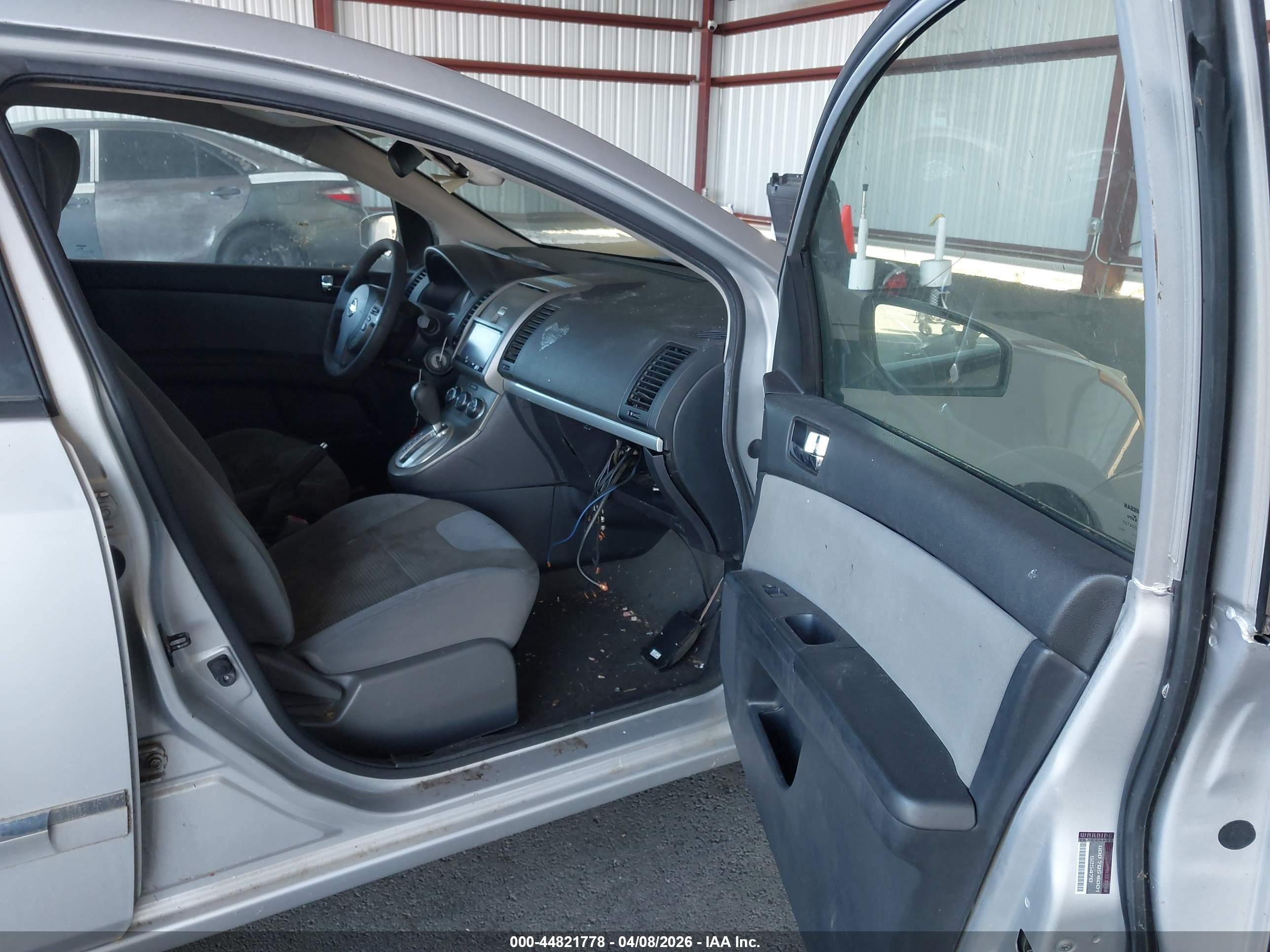 NISSAN SENTRA image 5