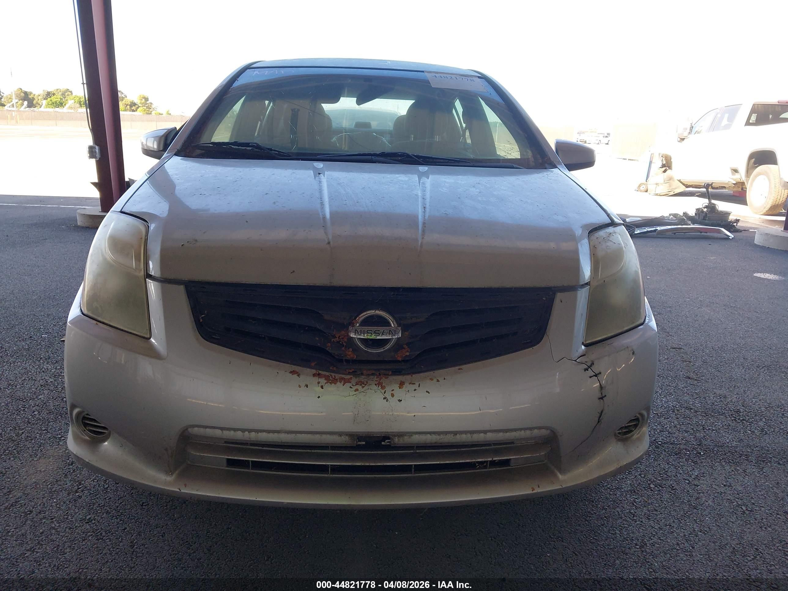 NISSAN SENTRA image 6