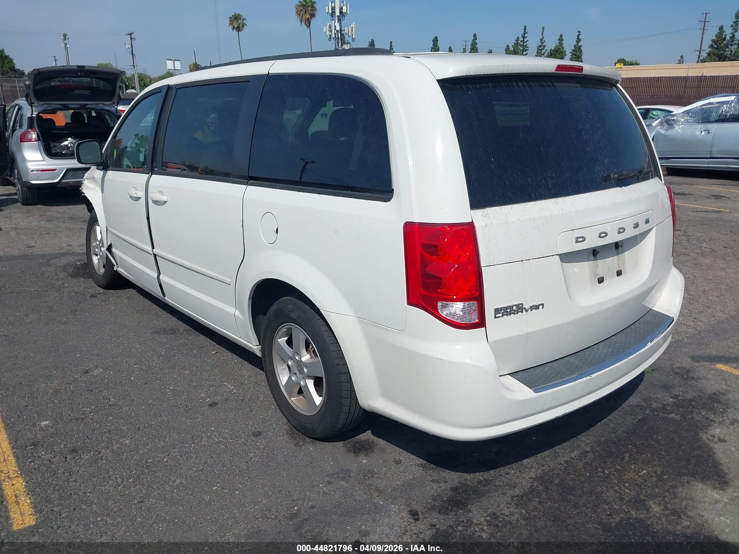DODGE GRAND image 3