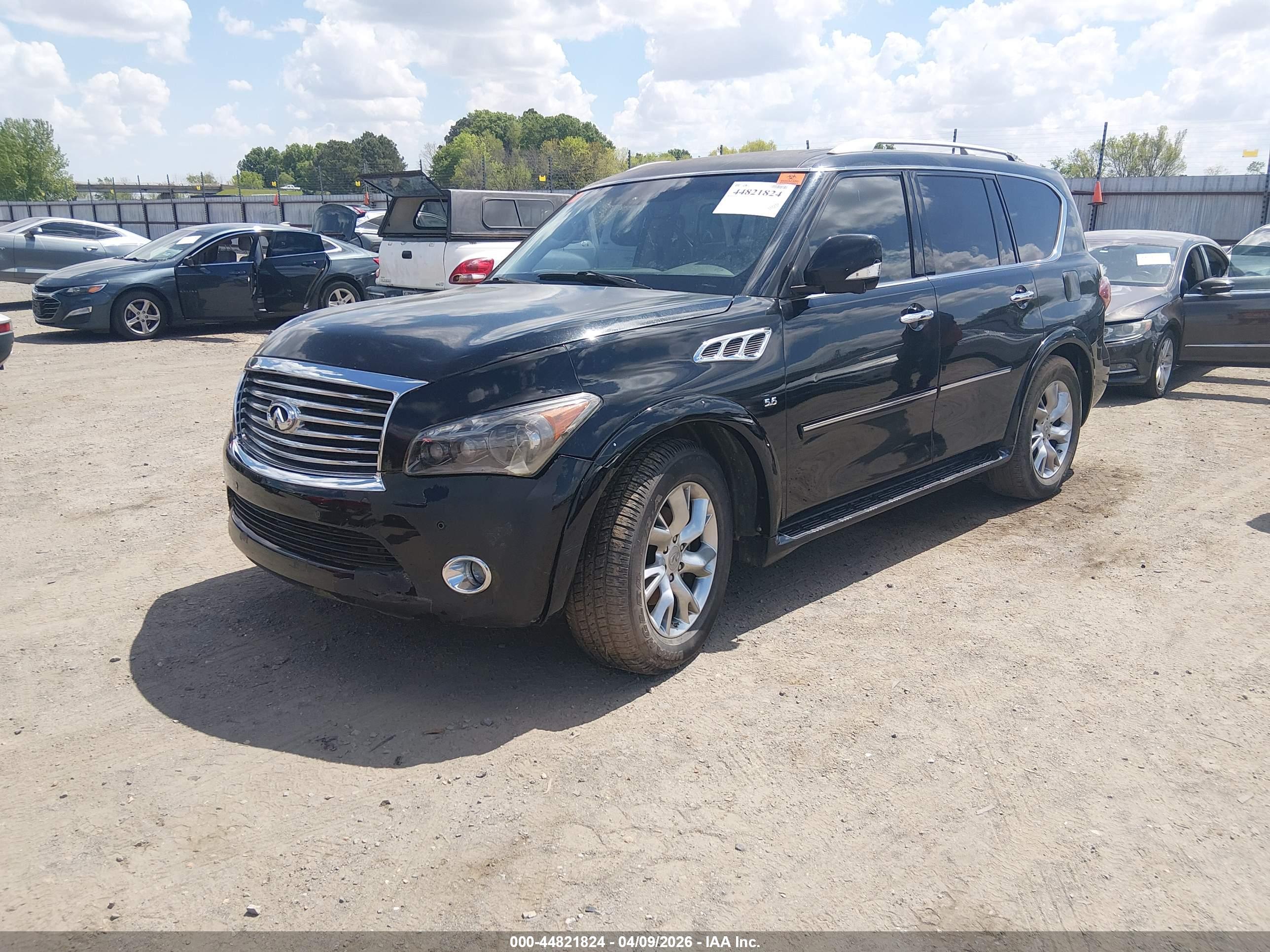 INFINITI QX80 image 2