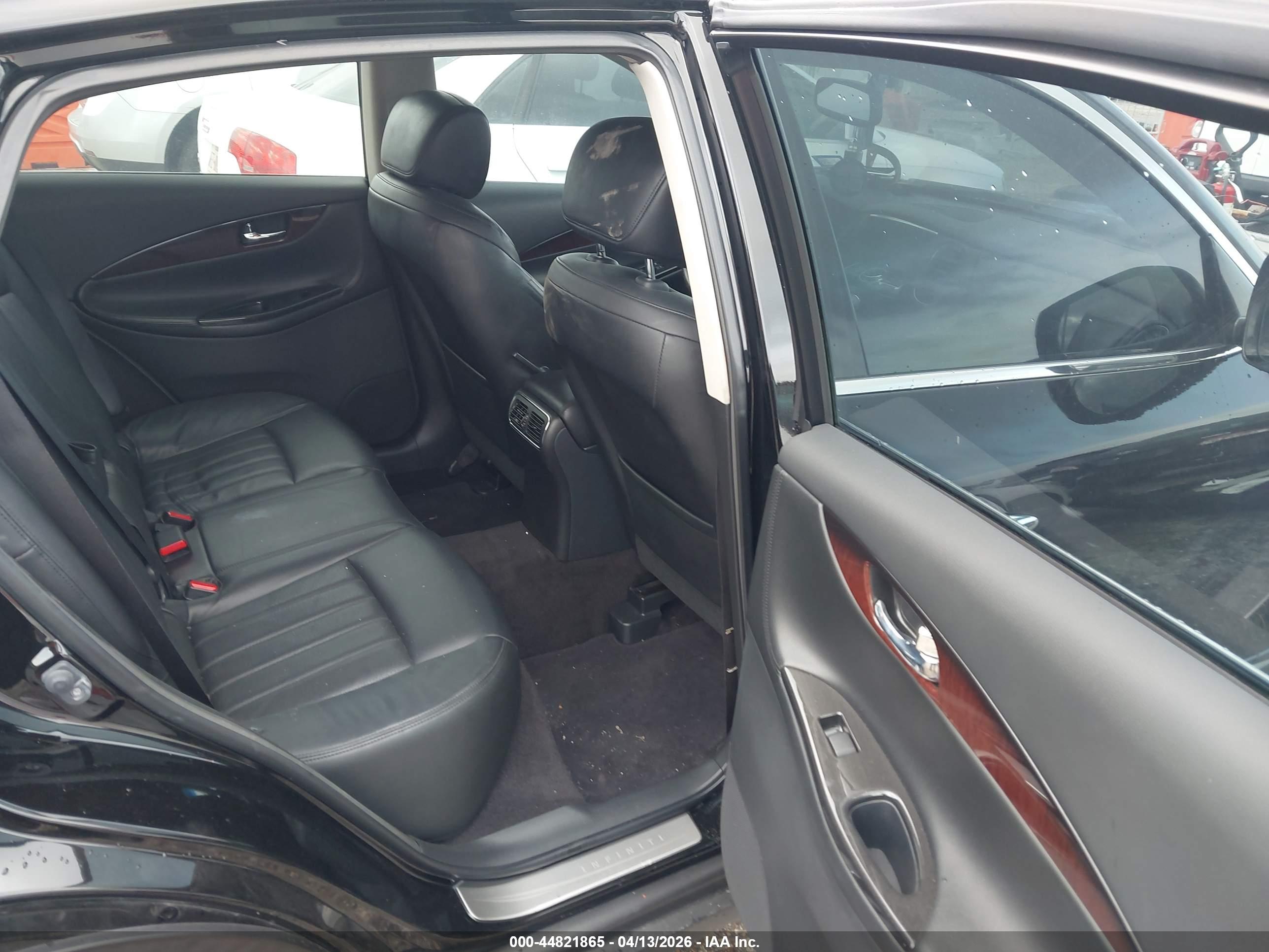 INFINITI QX50 image 8