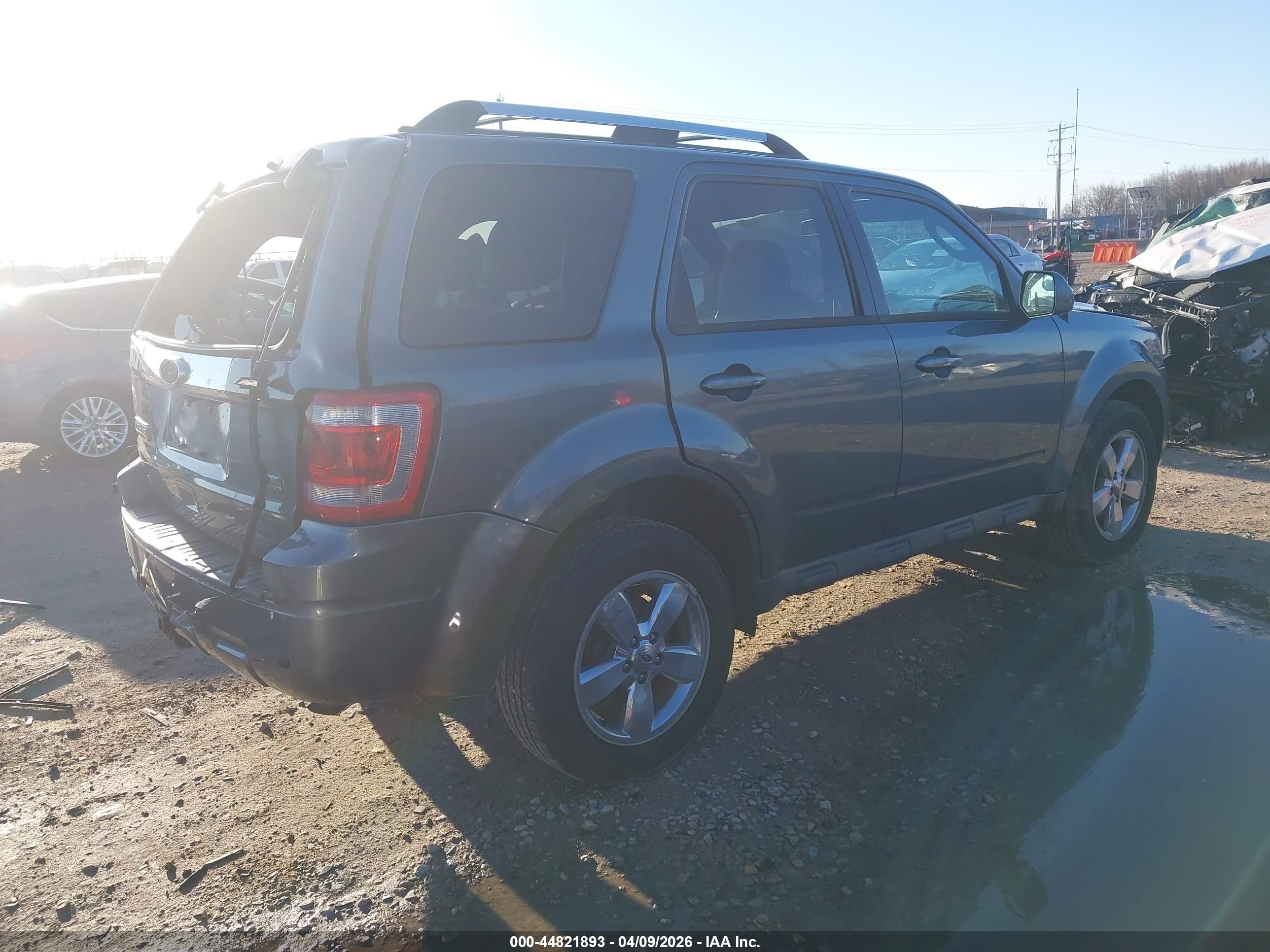 FORD ESCAPE image 4