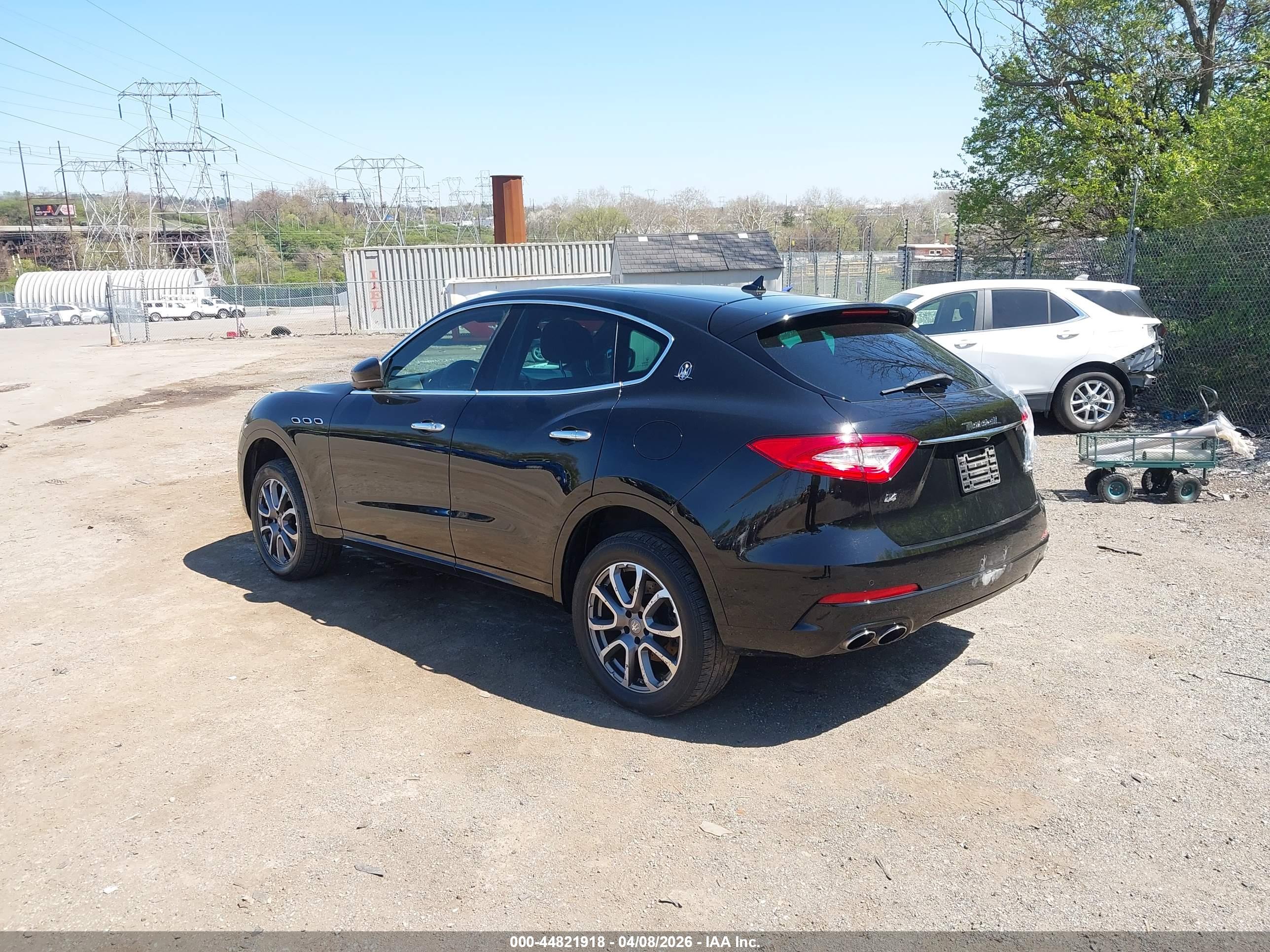 MASERATI LEVANTE image 3