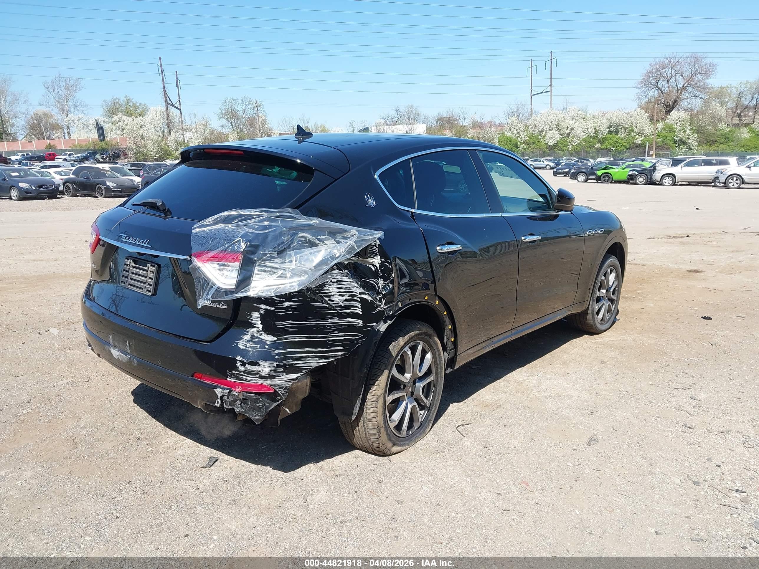 MASERATI LEVANTE image 6