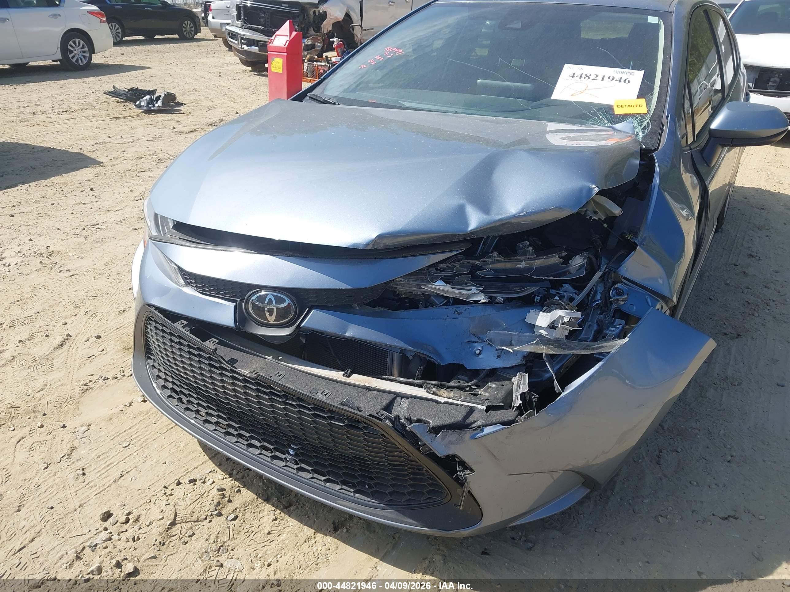 TOYOTA COROLLA image 6