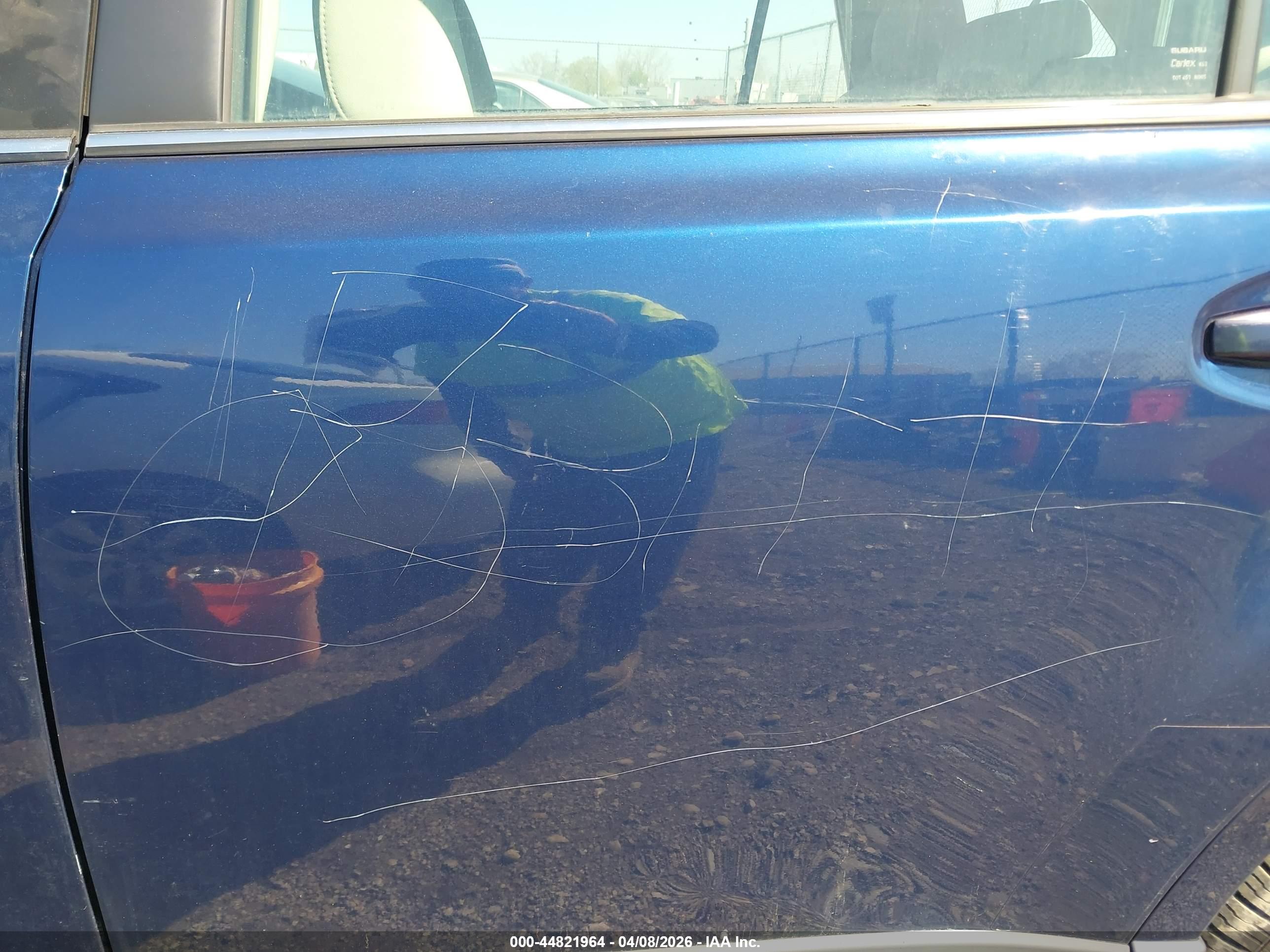 SUBARU OUTBACK image 6