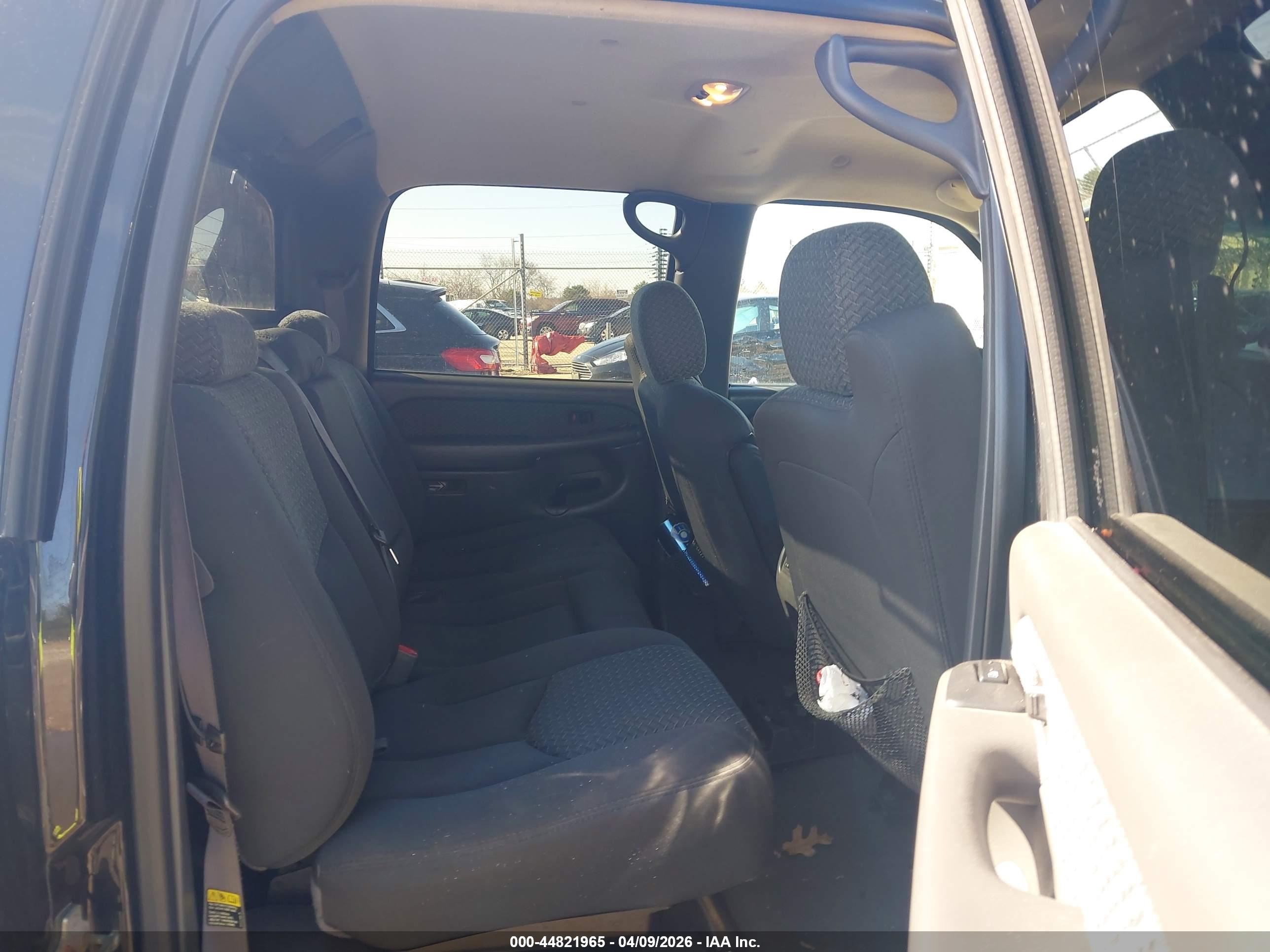 CHEVROLET AVALANCHE image 8