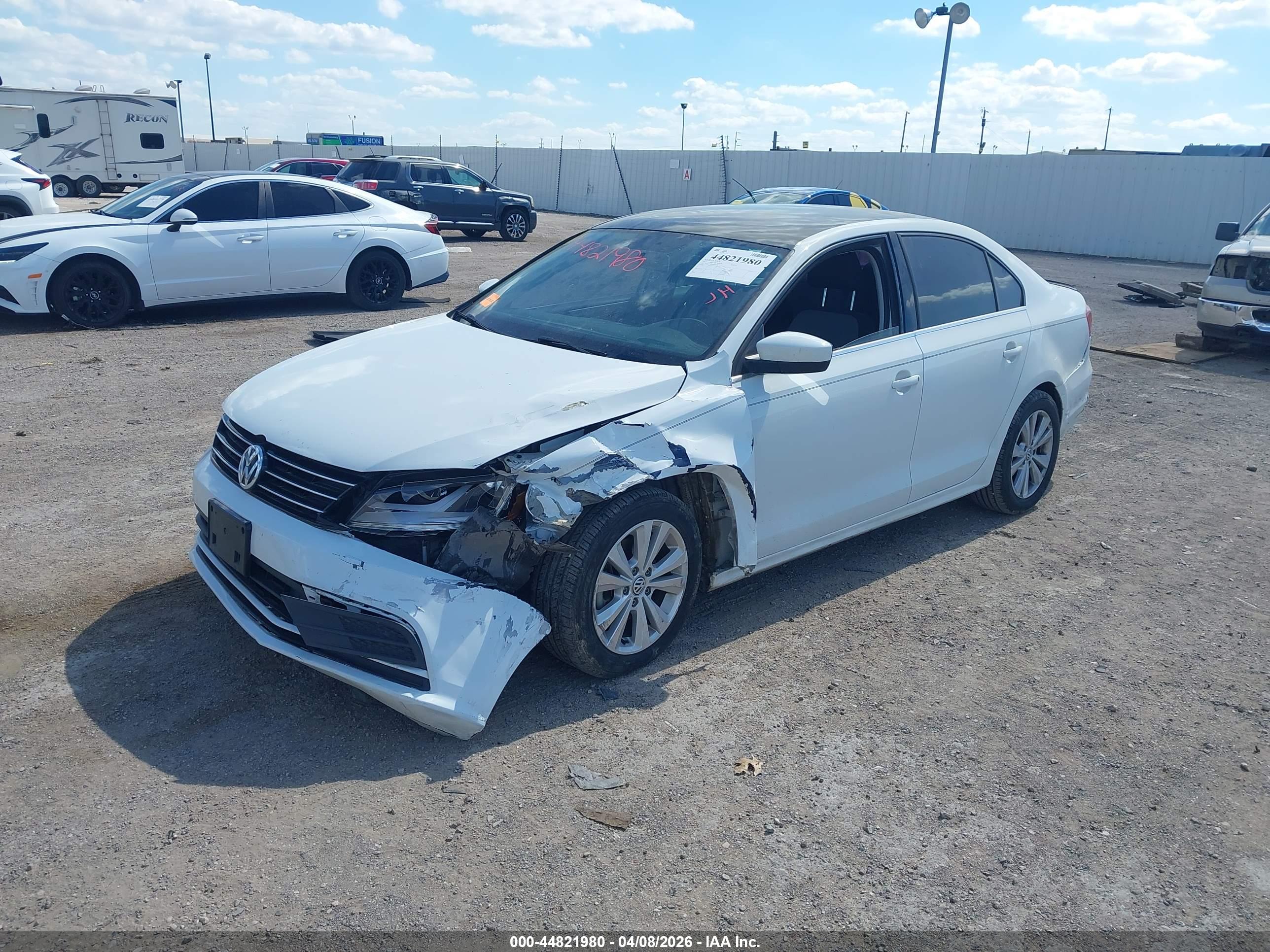 VOLKSWAGEN JETTA image 2