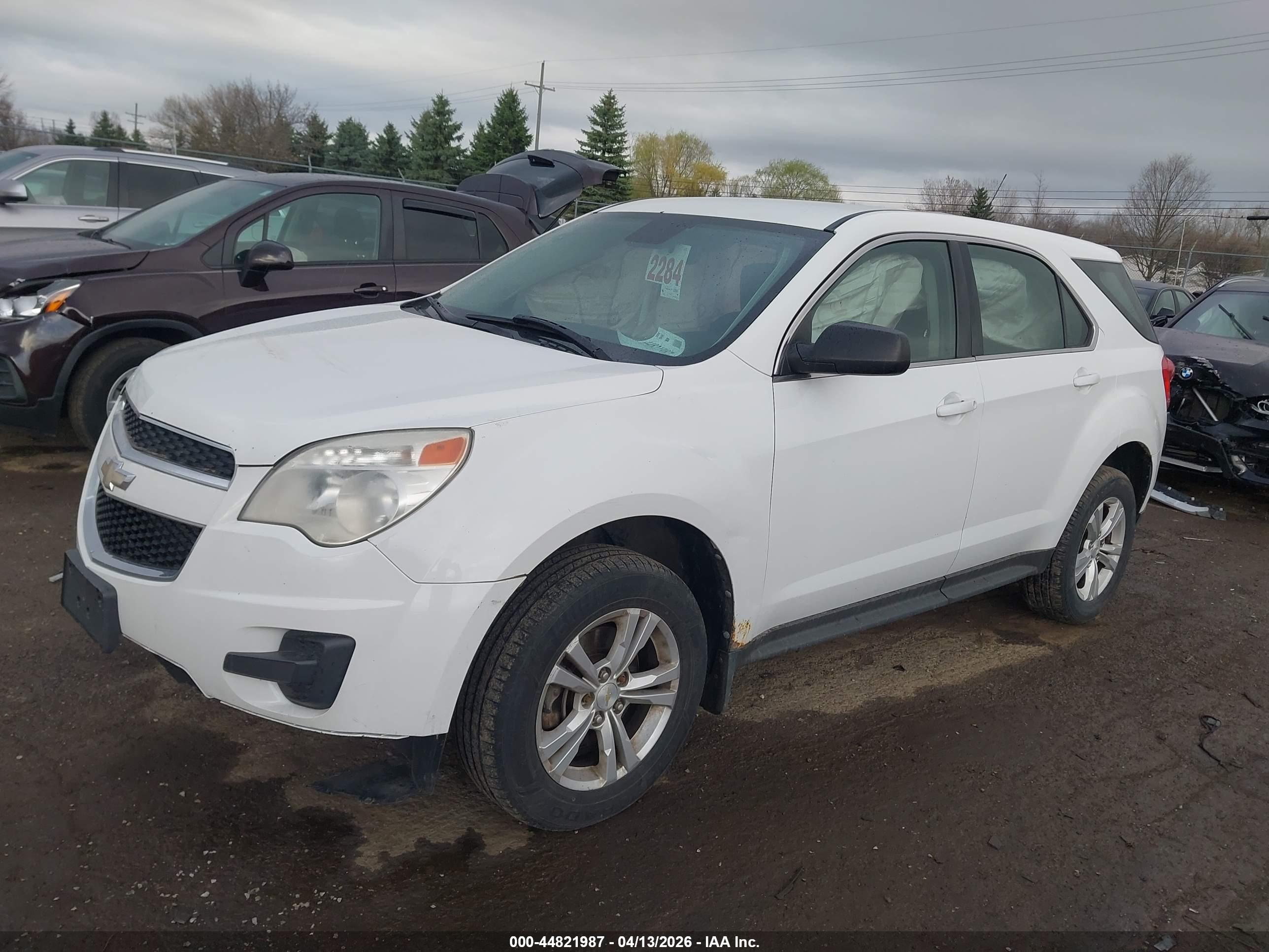 CHEVROLET EQUINOX image 2