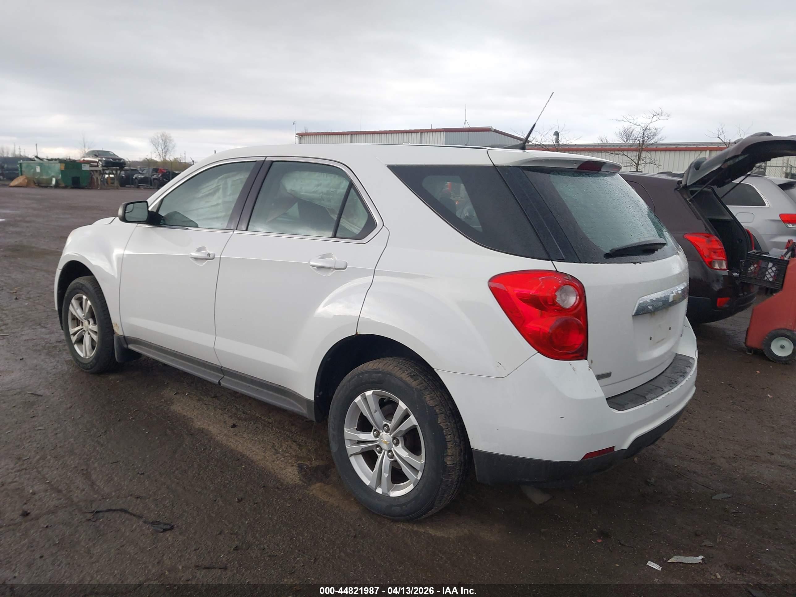 CHEVROLET EQUINOX image 3
