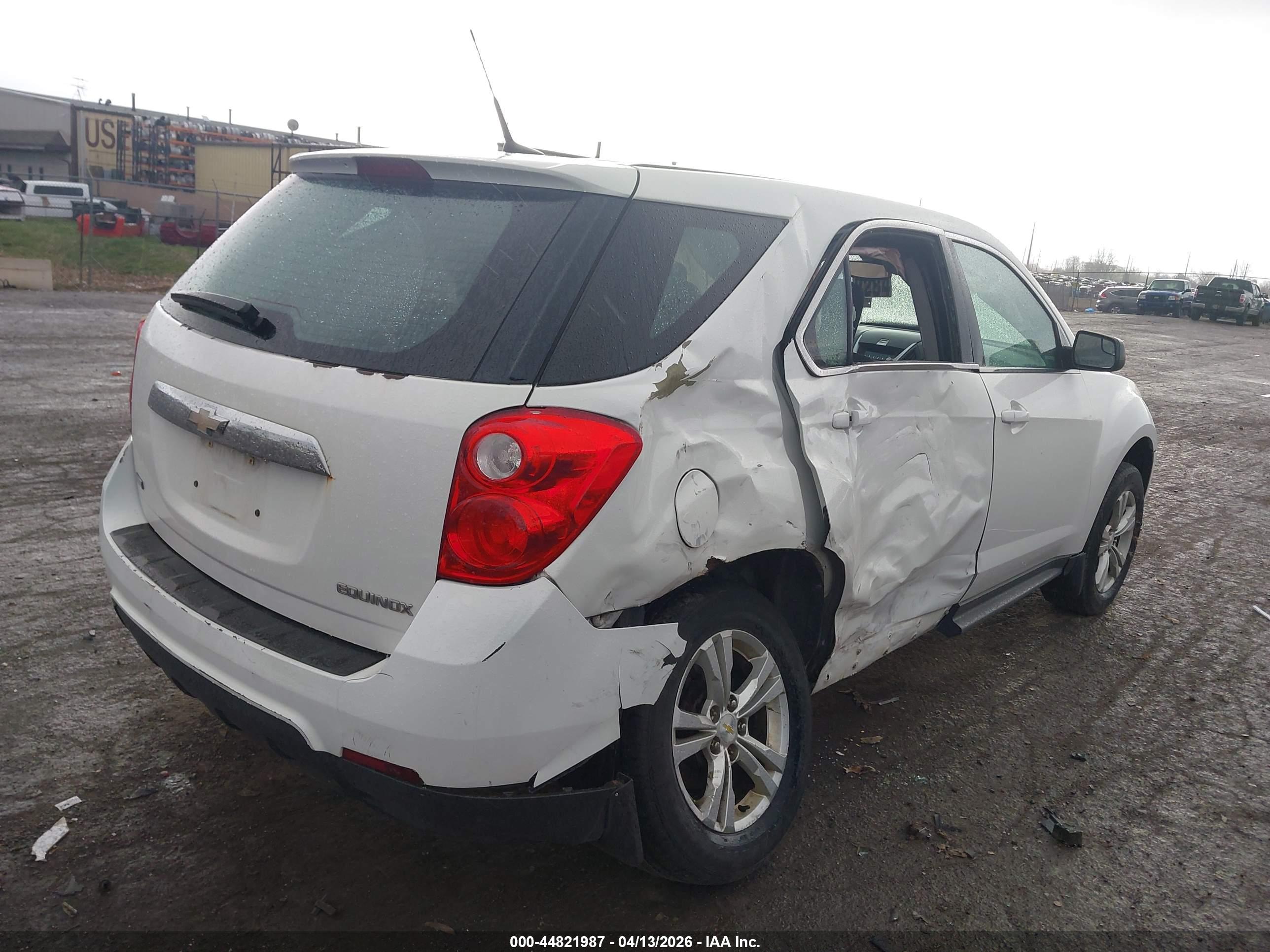 CHEVROLET EQUINOX image 4