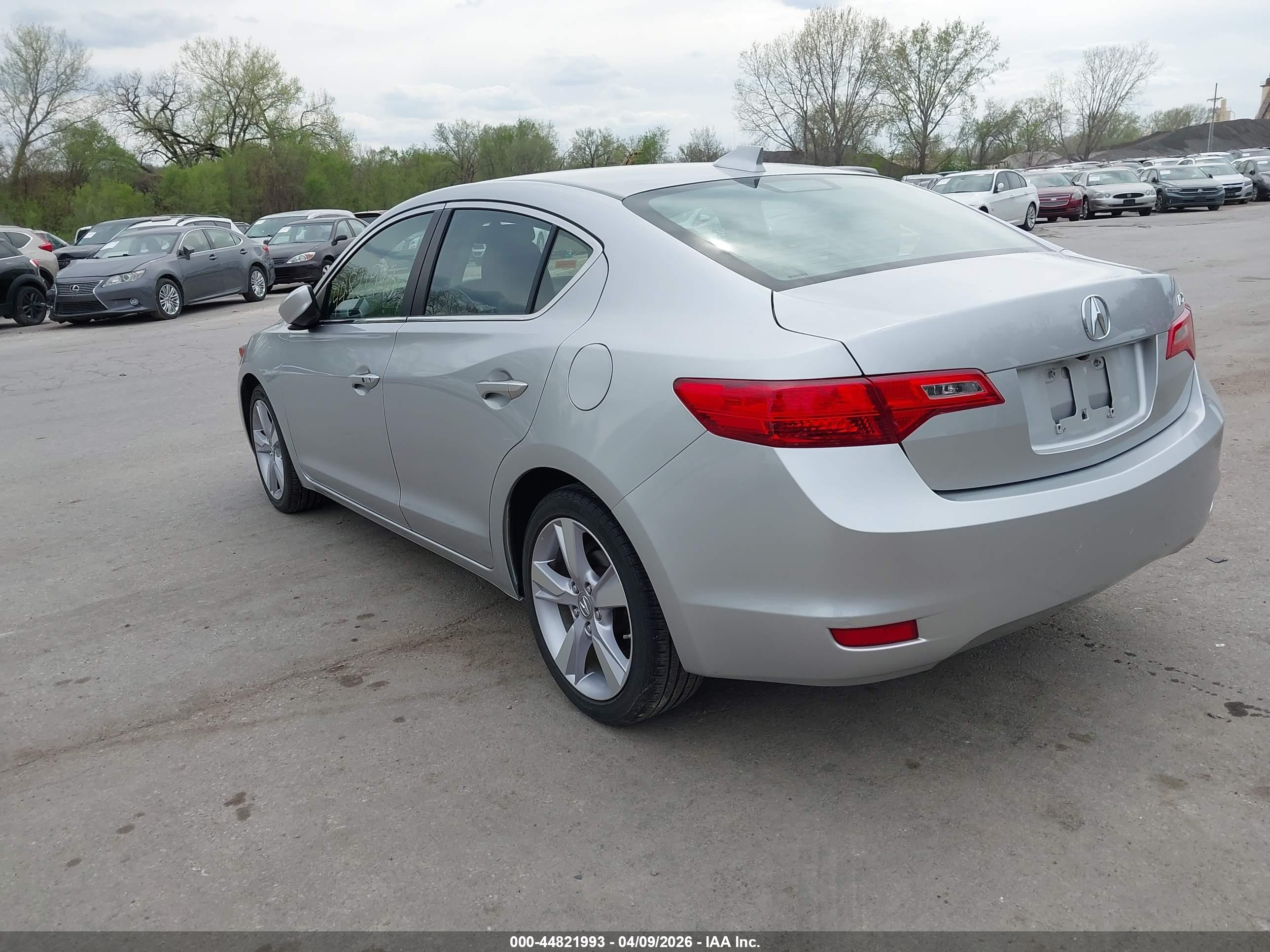 ACURA ILX image 3