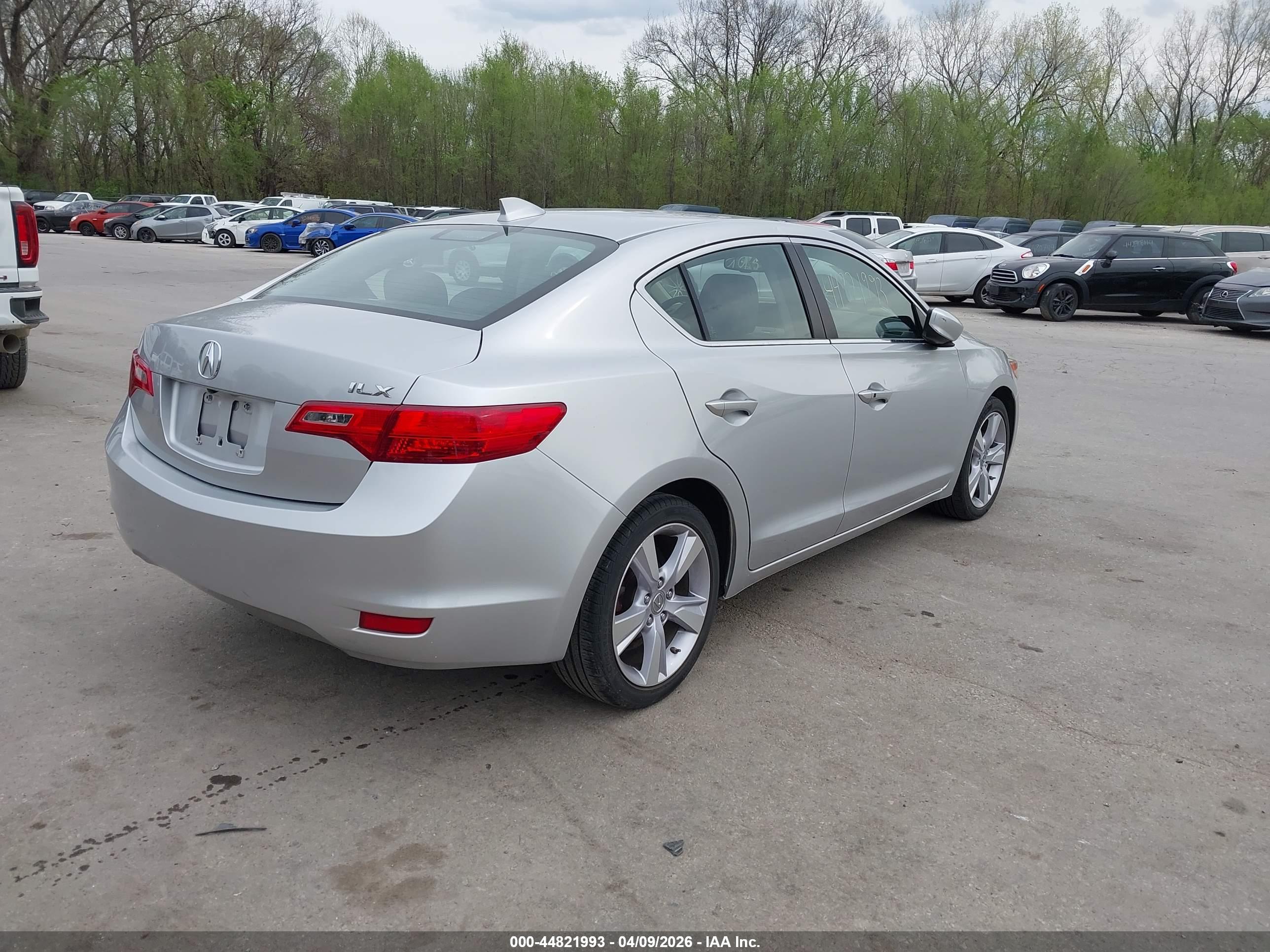 ACURA ILX image 4