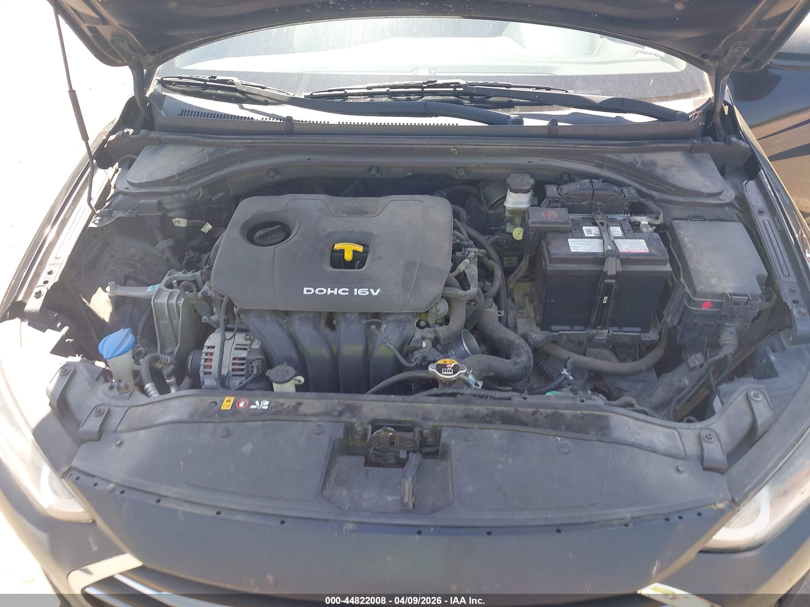 HYUNDAI ELANTRA image 10