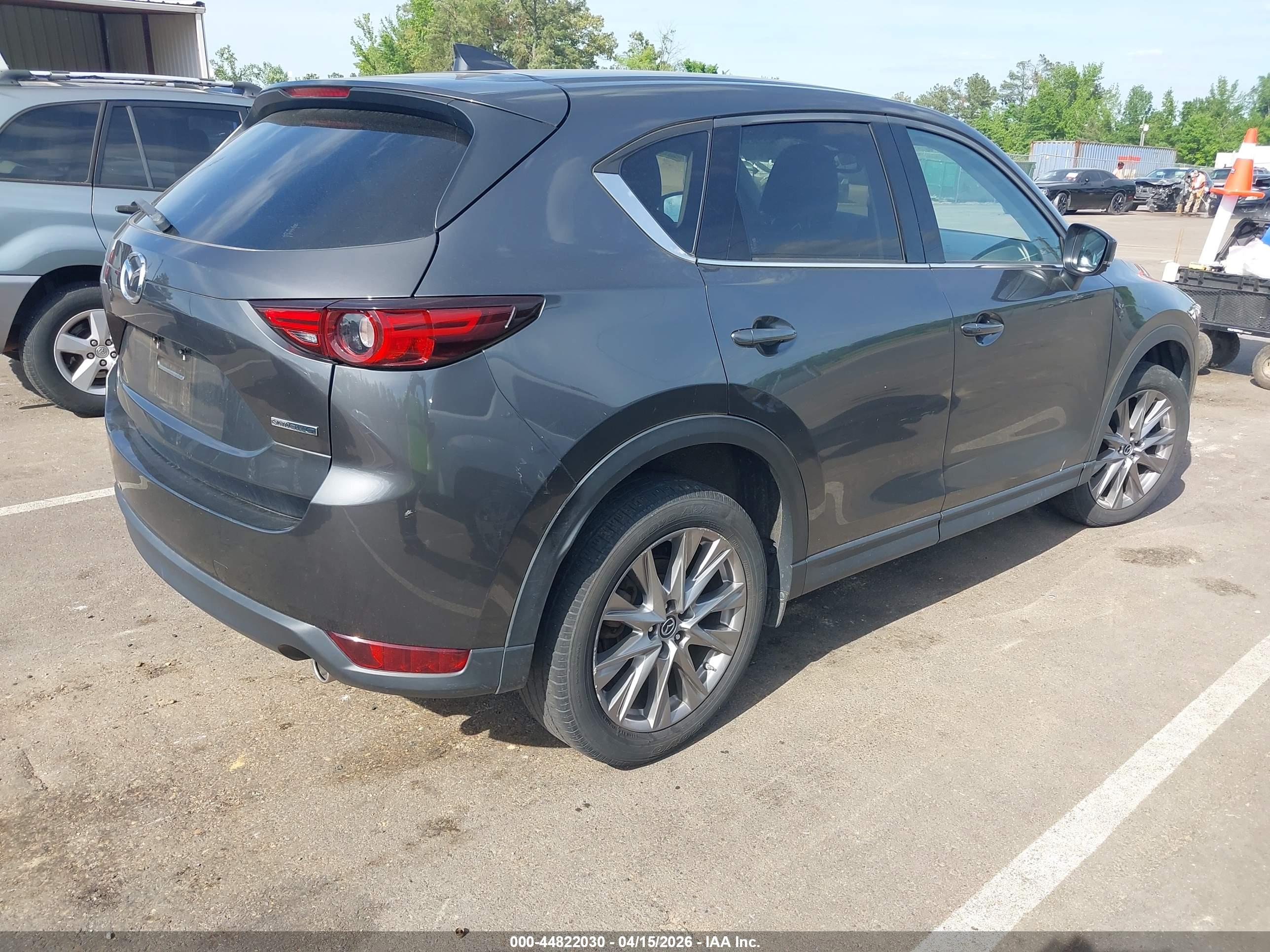 MAZDA CX-5 image 4
