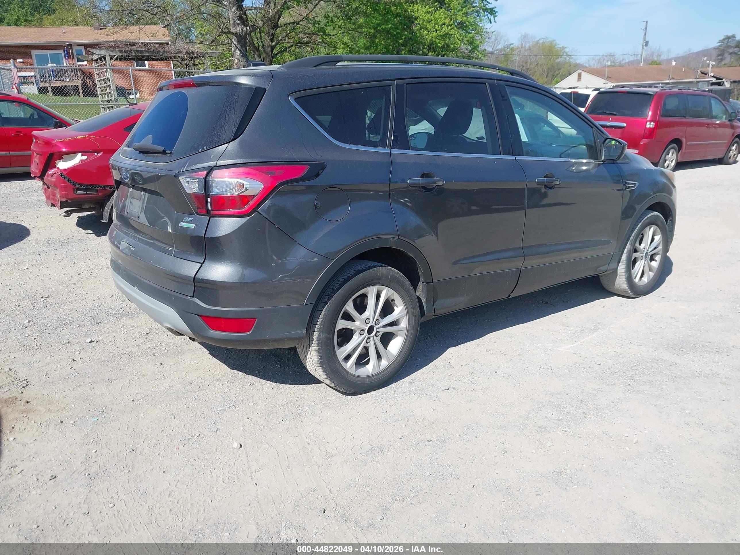FORD ESCAPE image 4