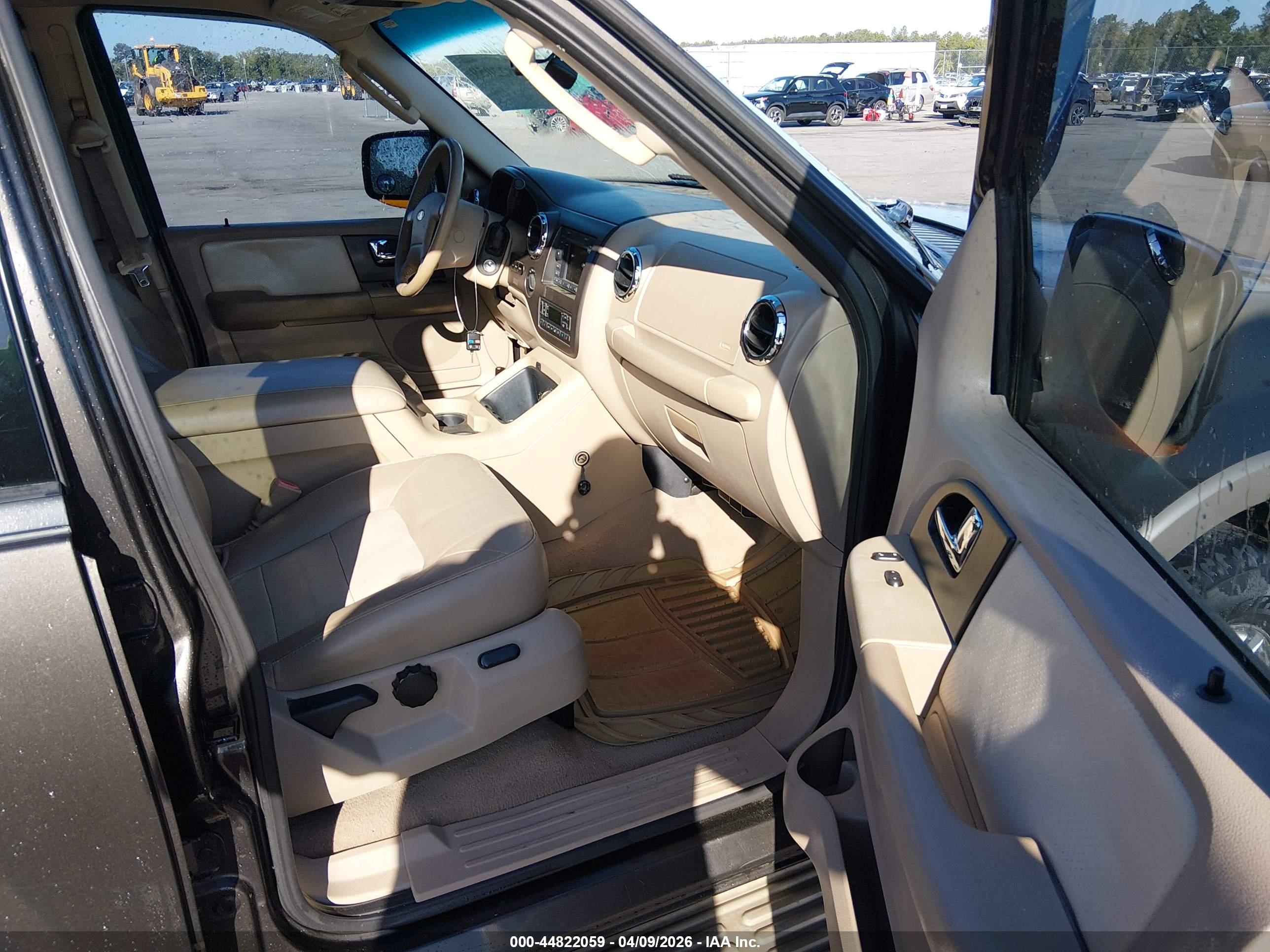 FORD EXPEDITION image 5