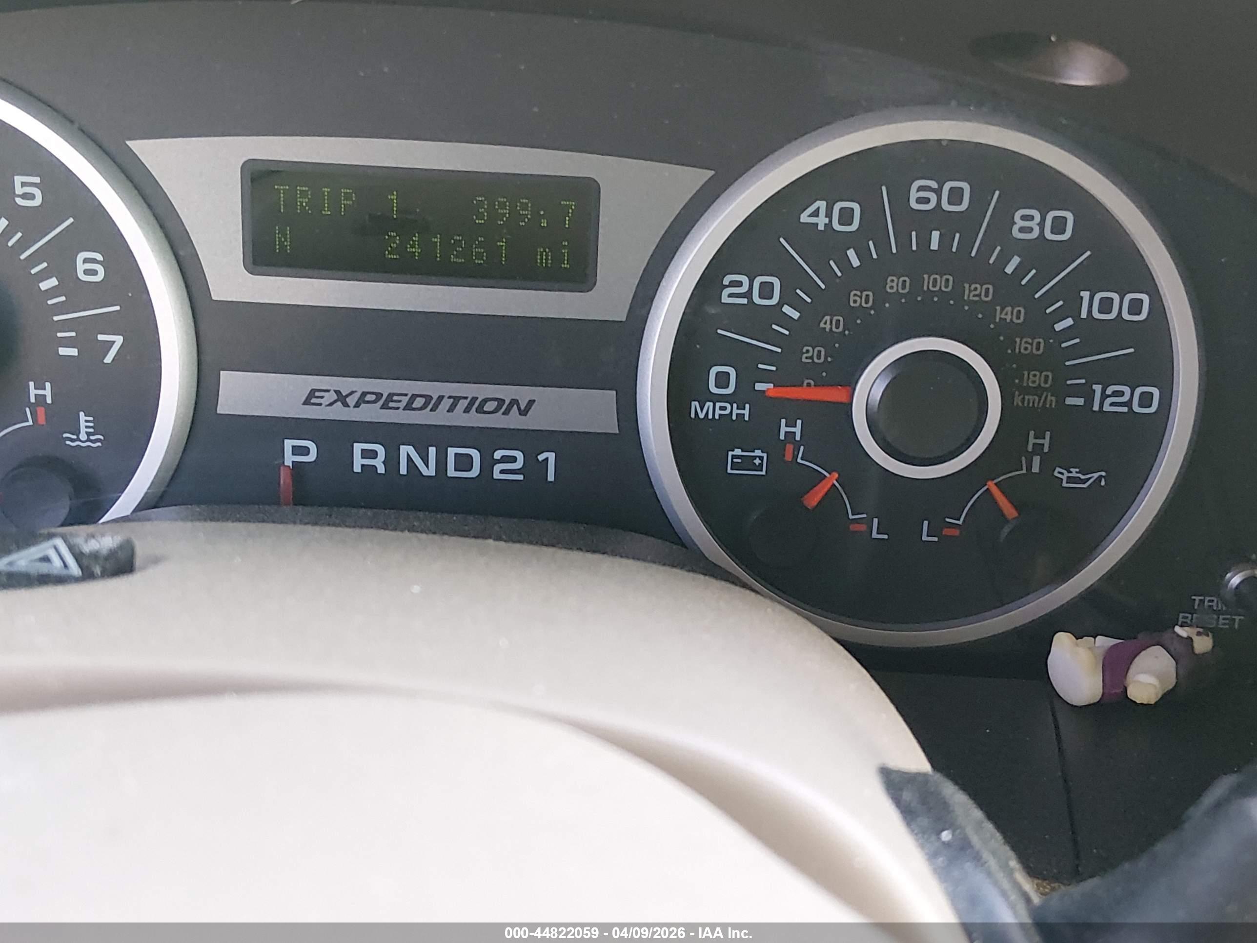 FORD EXPEDITION image 7