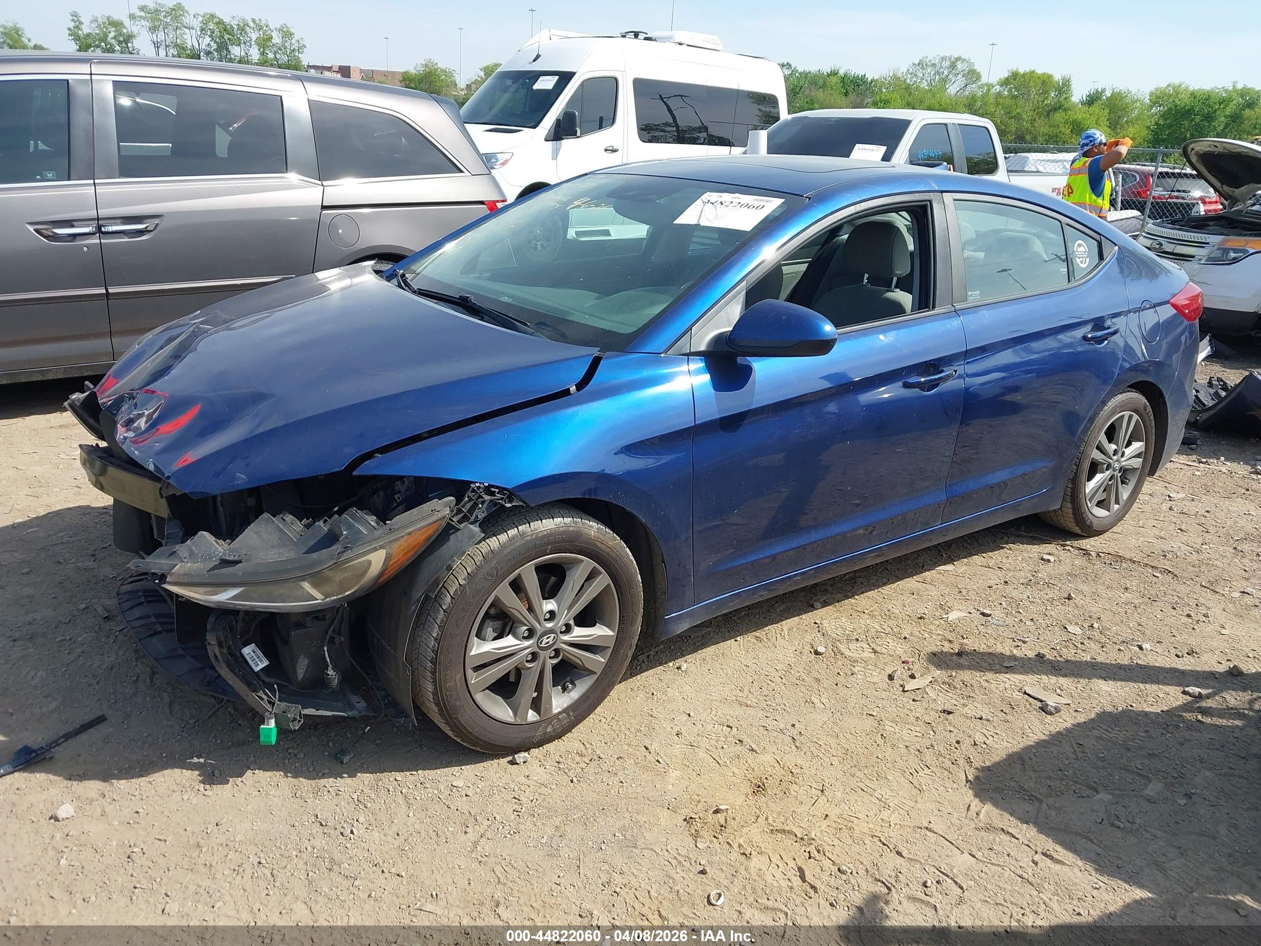 HYUNDAI ELANTRA image 2