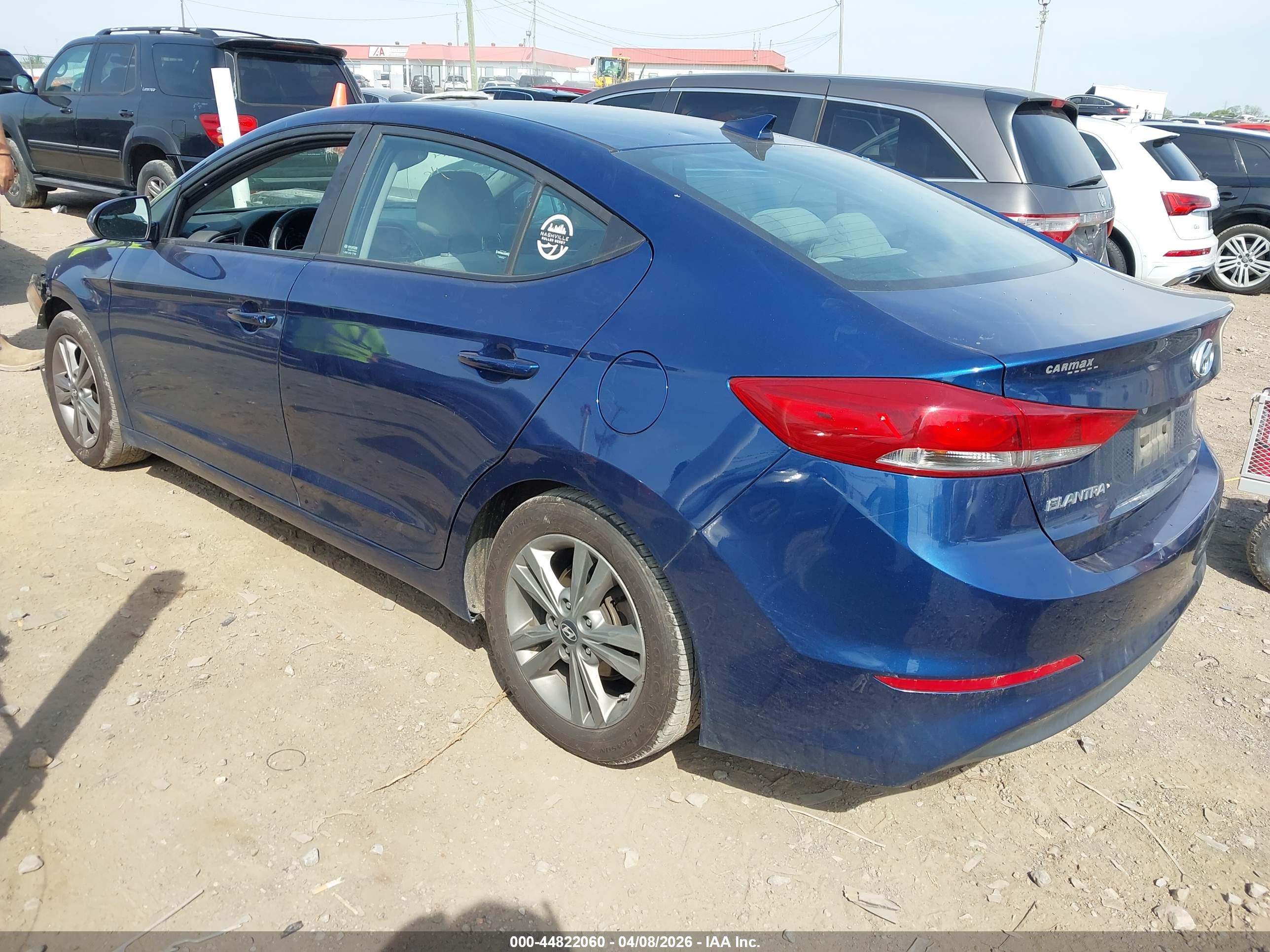 HYUNDAI ELANTRA image 3