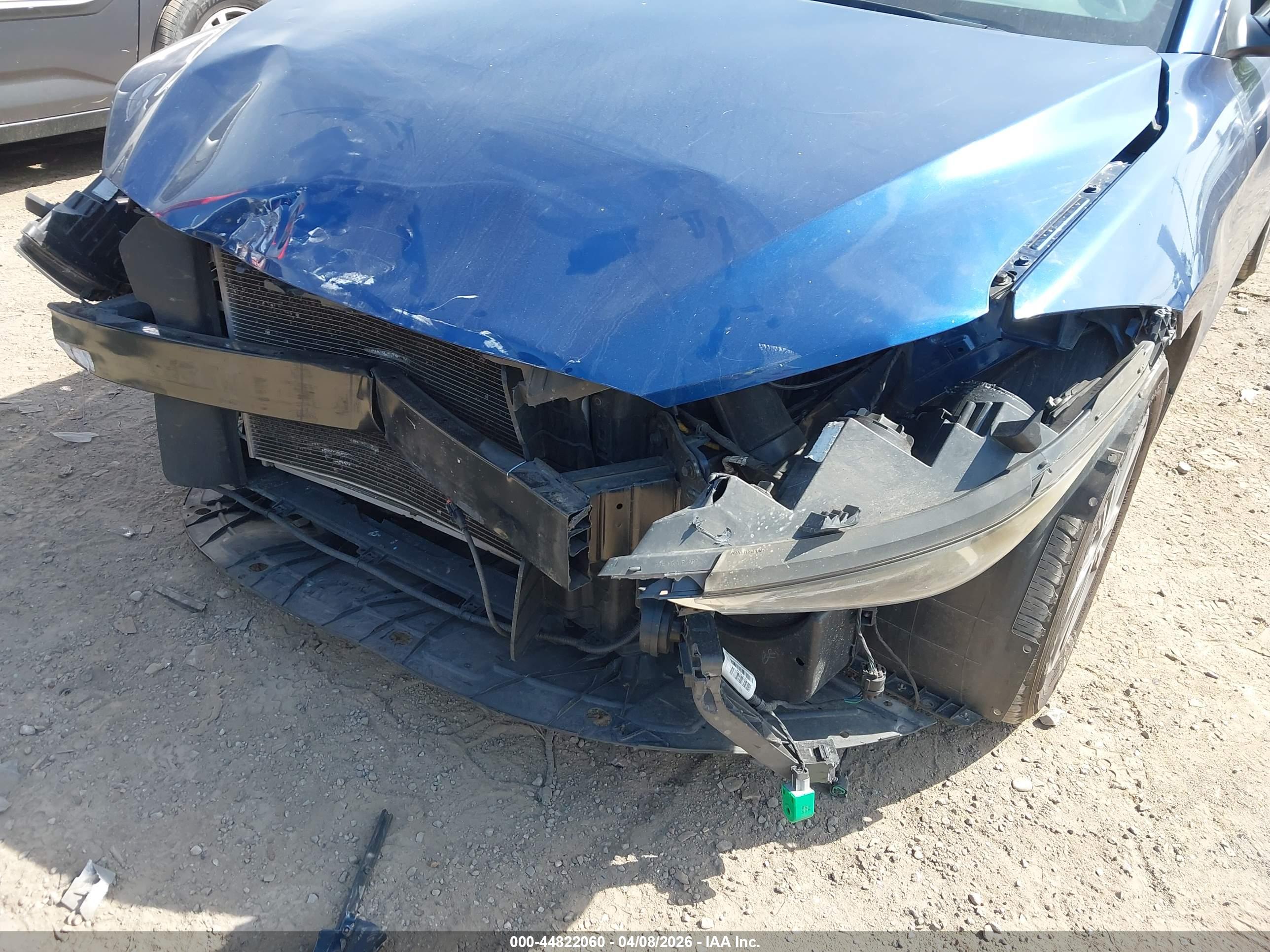 HYUNDAI ELANTRA image 6
