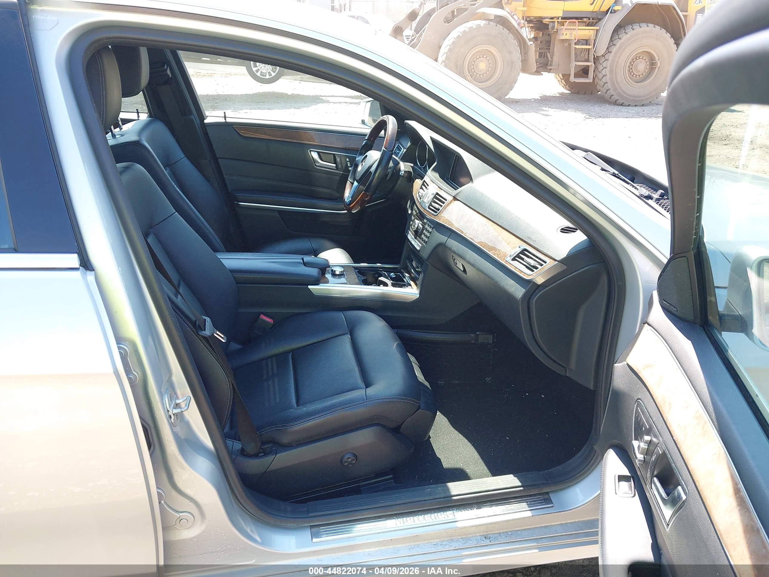 MERCEDES-BENZ E image 5