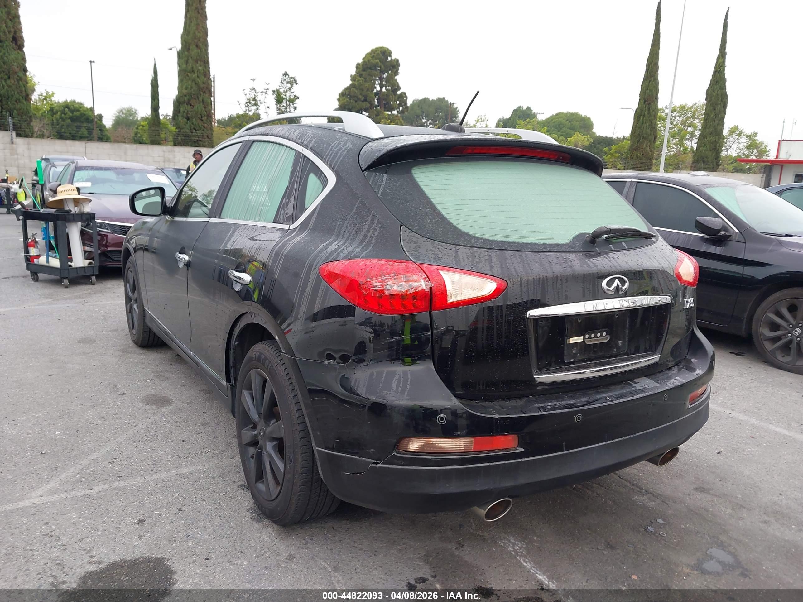 INFINITI EX35 image 3