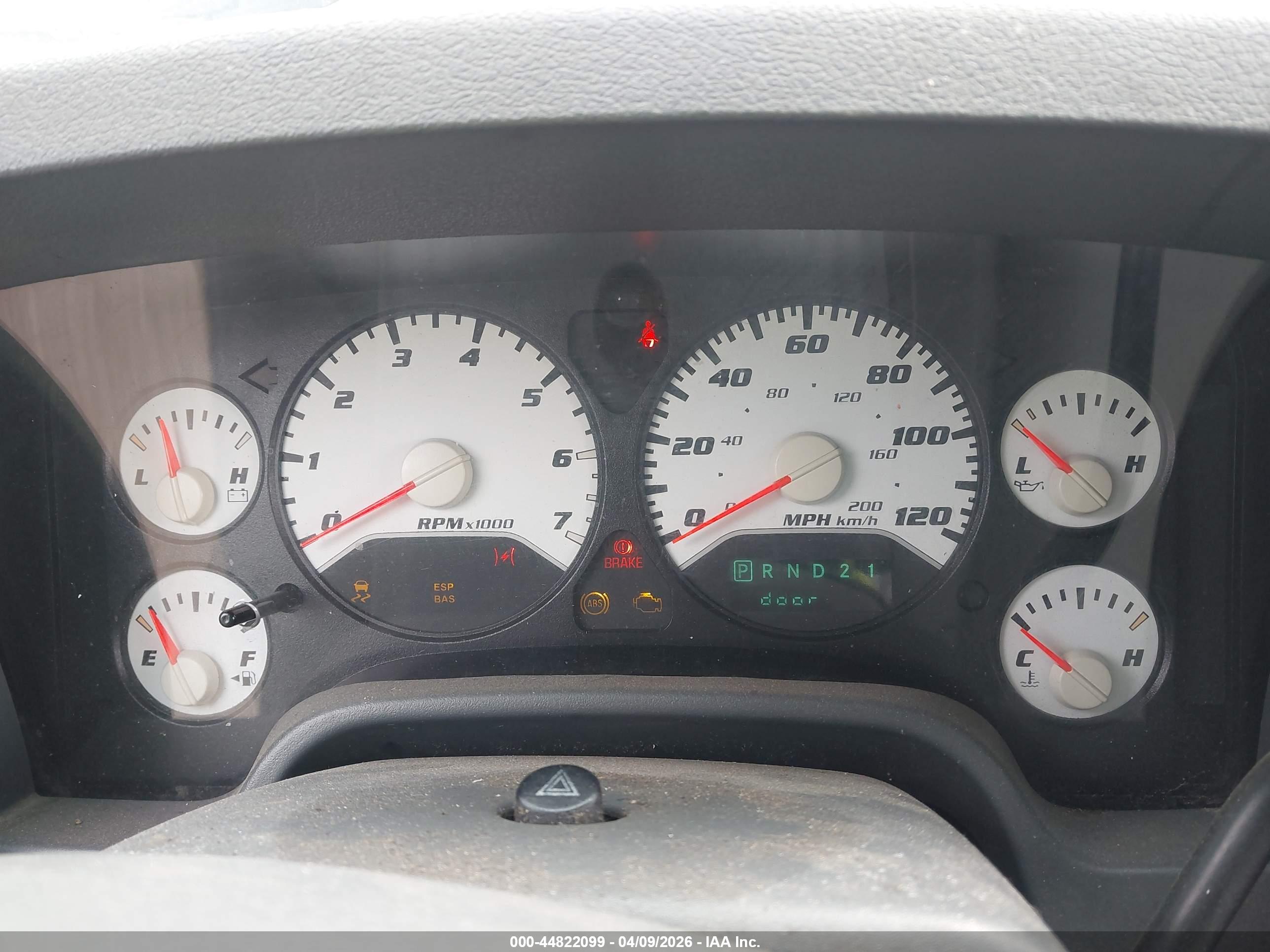 DODGE RAM image 7