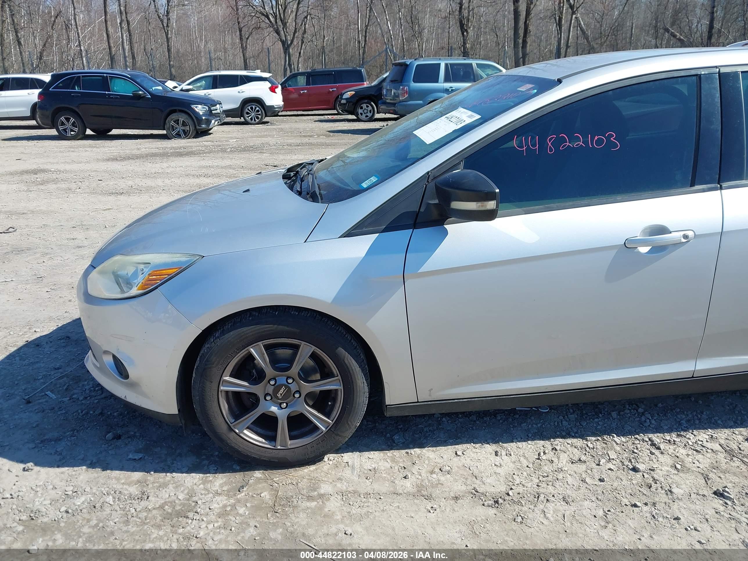 FORD FOCUS image 6
