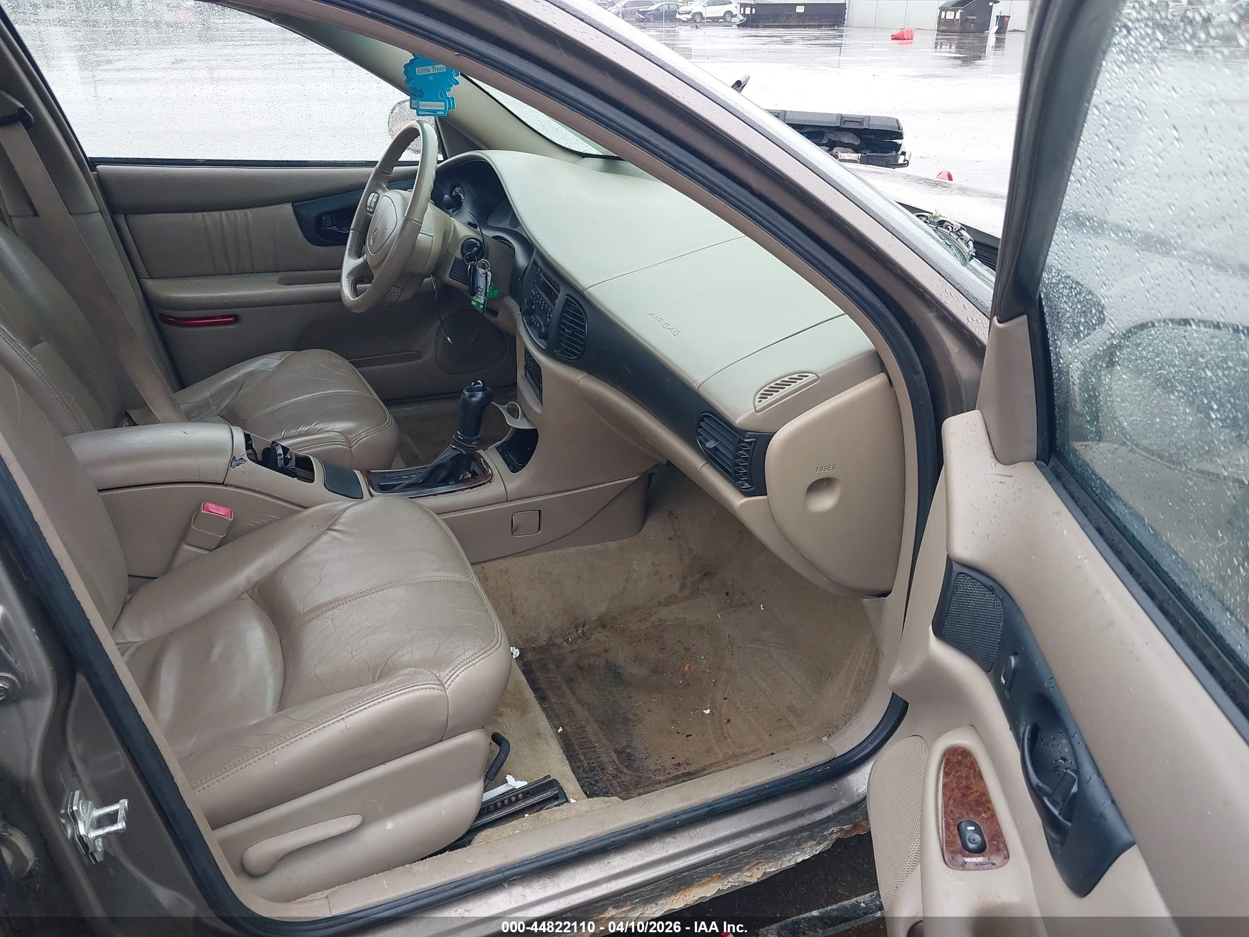 BUICK REGAL image 5