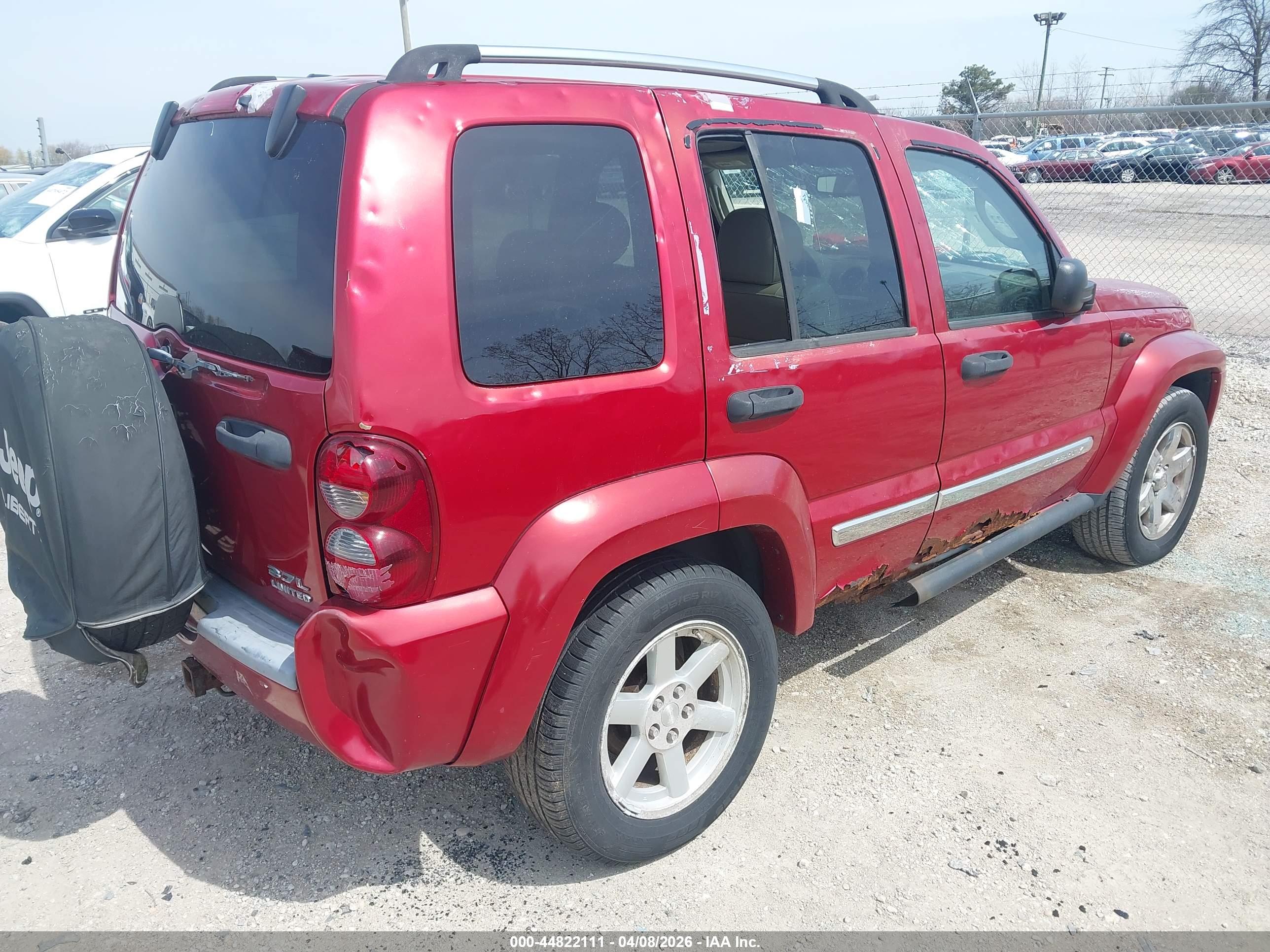 JEEP LIBERTY image 4