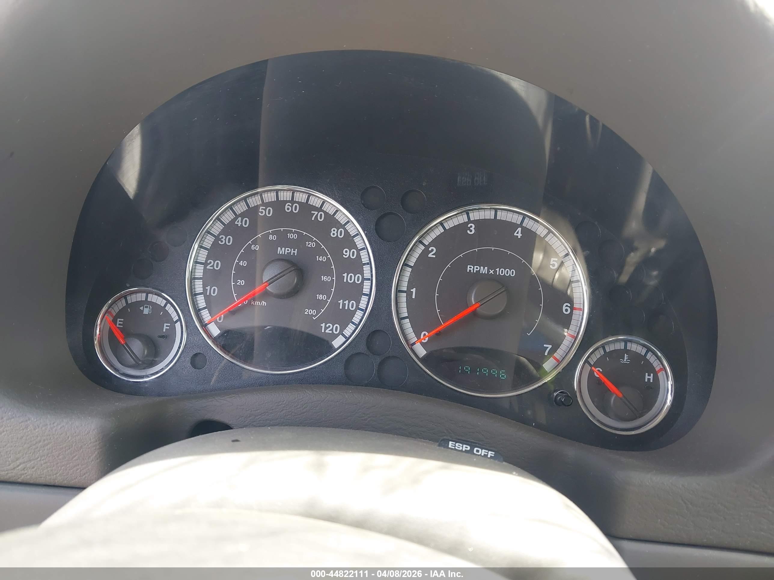 JEEP LIBERTY image 7