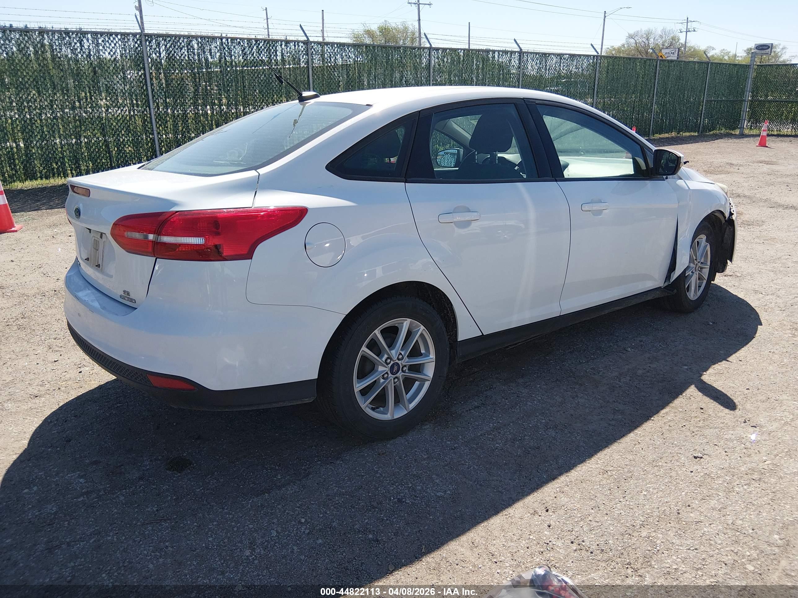 FORD FOCUS image 4