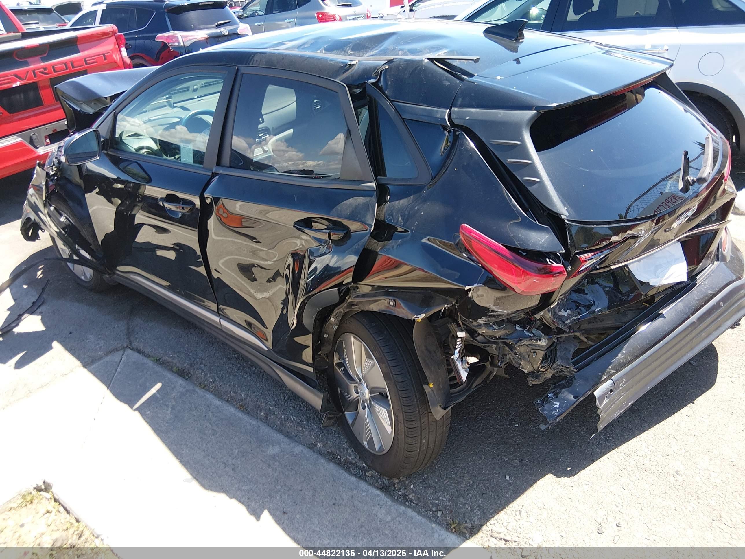 HYUNDAI KONA image 3