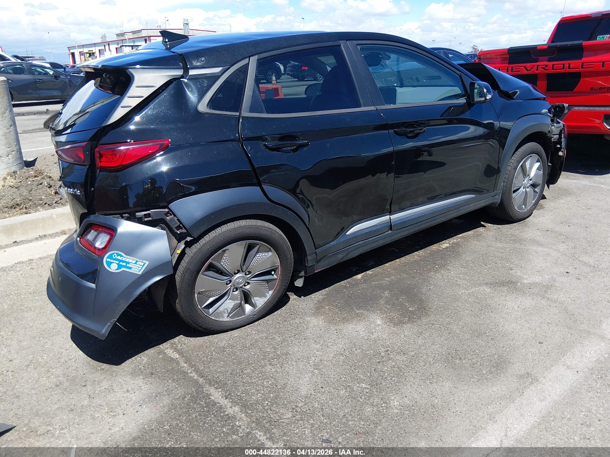HYUNDAI KONA image 4