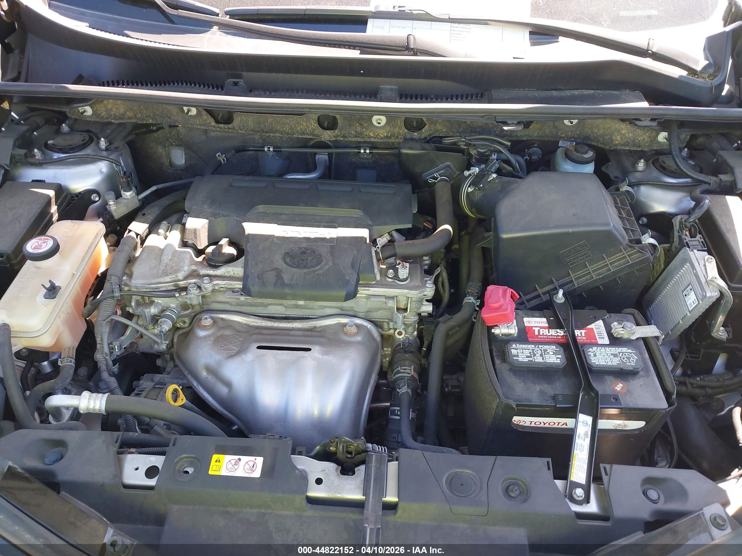 TOYOTA RAV4 image 10