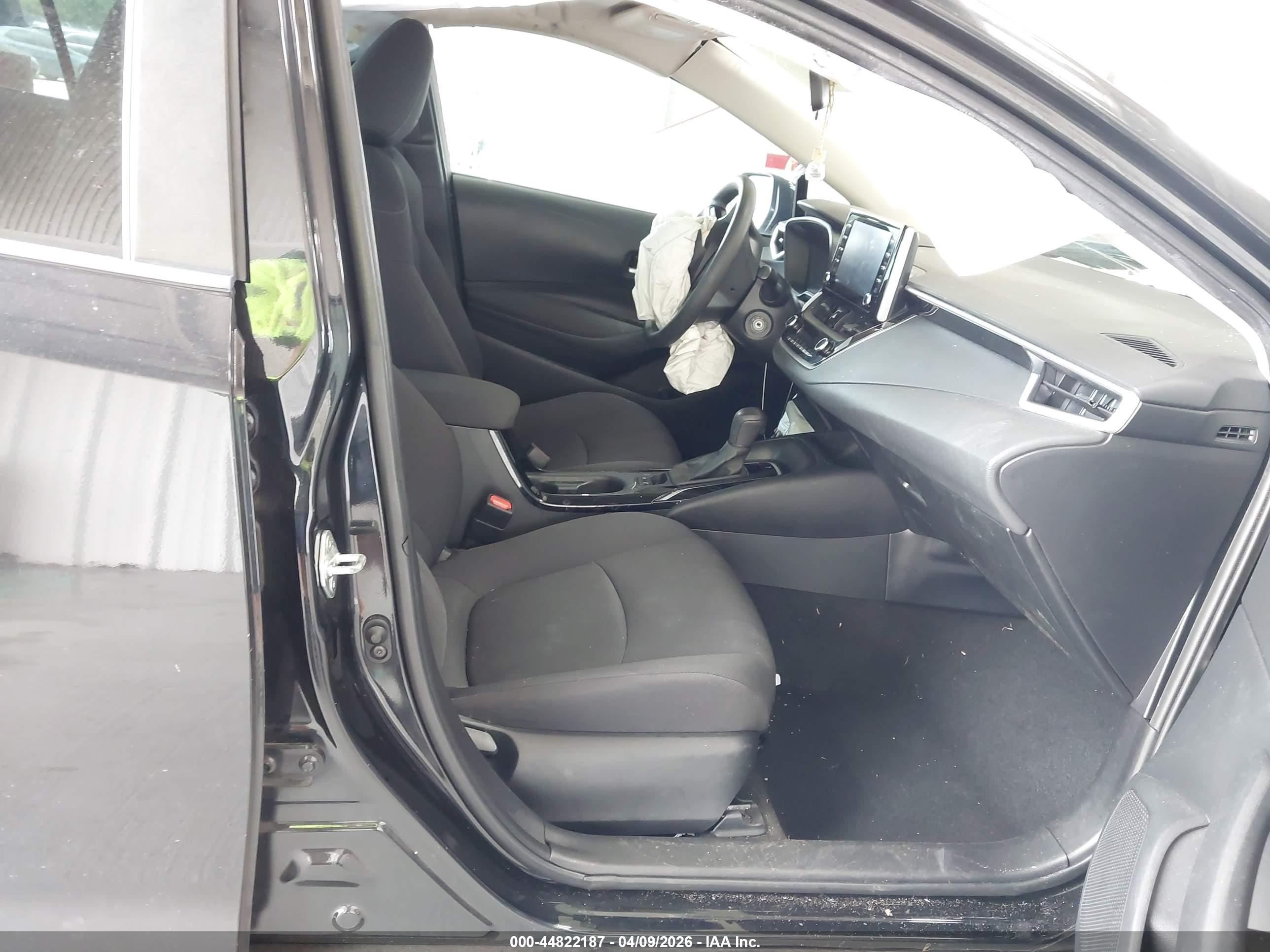 TOYOTA COROLLA image 5