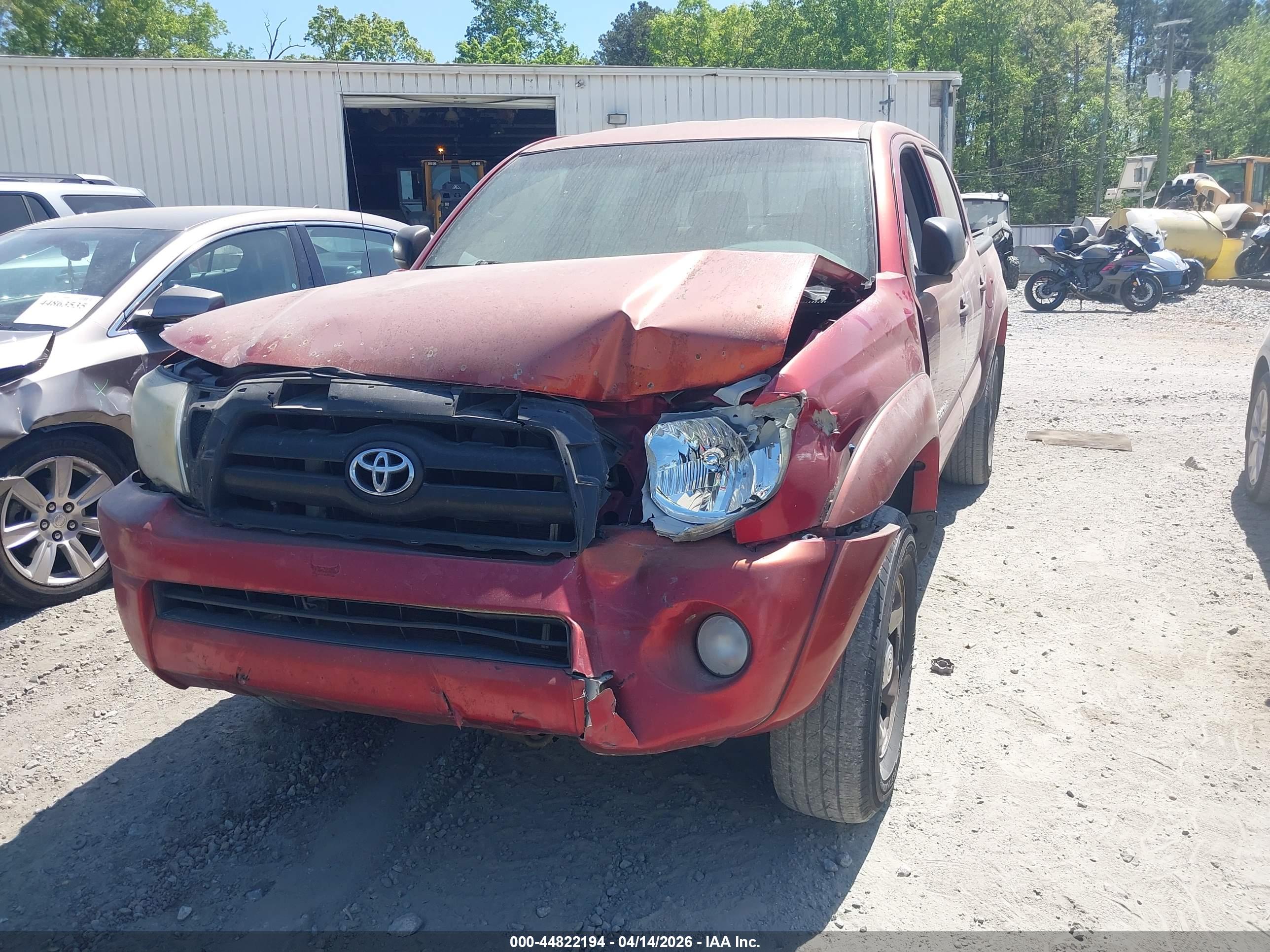 TOYOTA TACOMA image 2